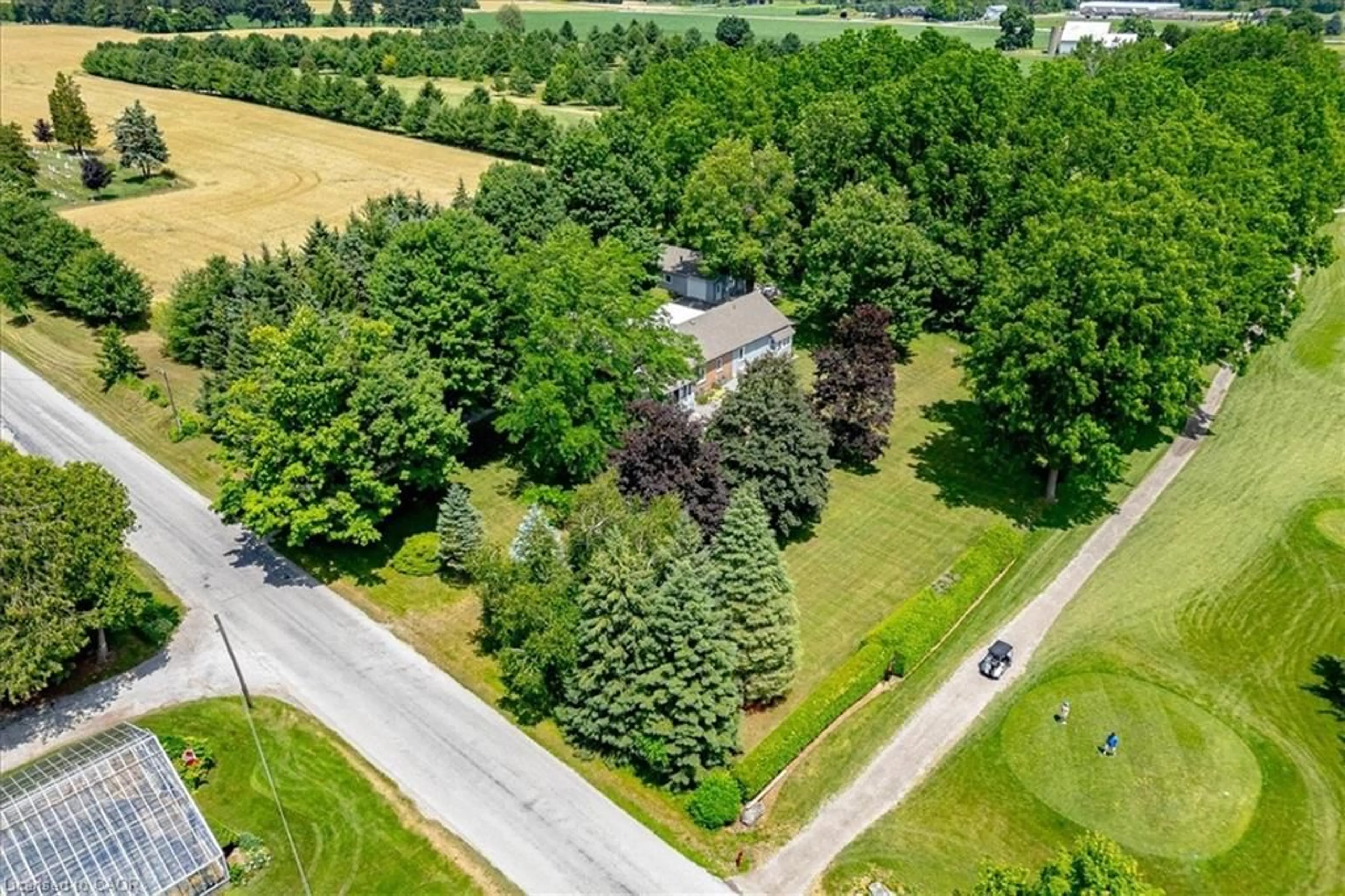 A pic from outside/outdoor area/front of a property/back of a property/a pic from drone, unknown for 658 Culver Rd, Waterford Ontario N0E 1Y0
