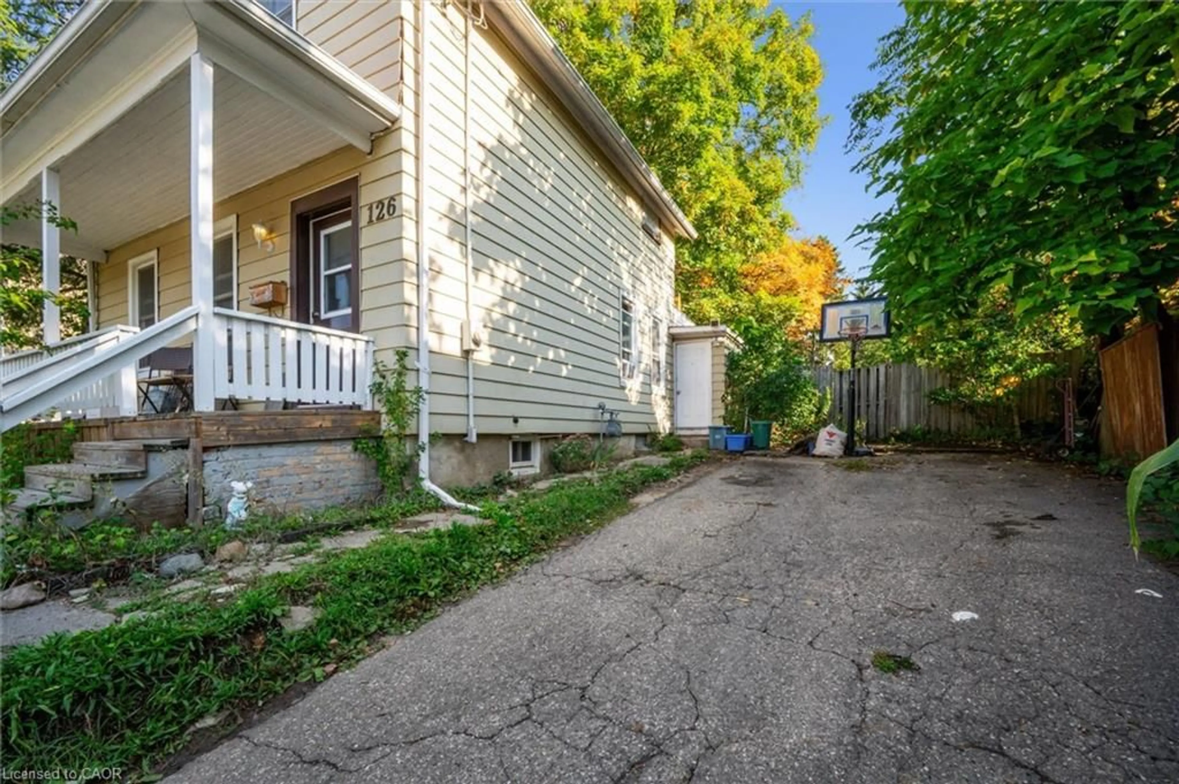 Patio, street for 126 Waterloo St, Kitchener Ontario N2H 3V6