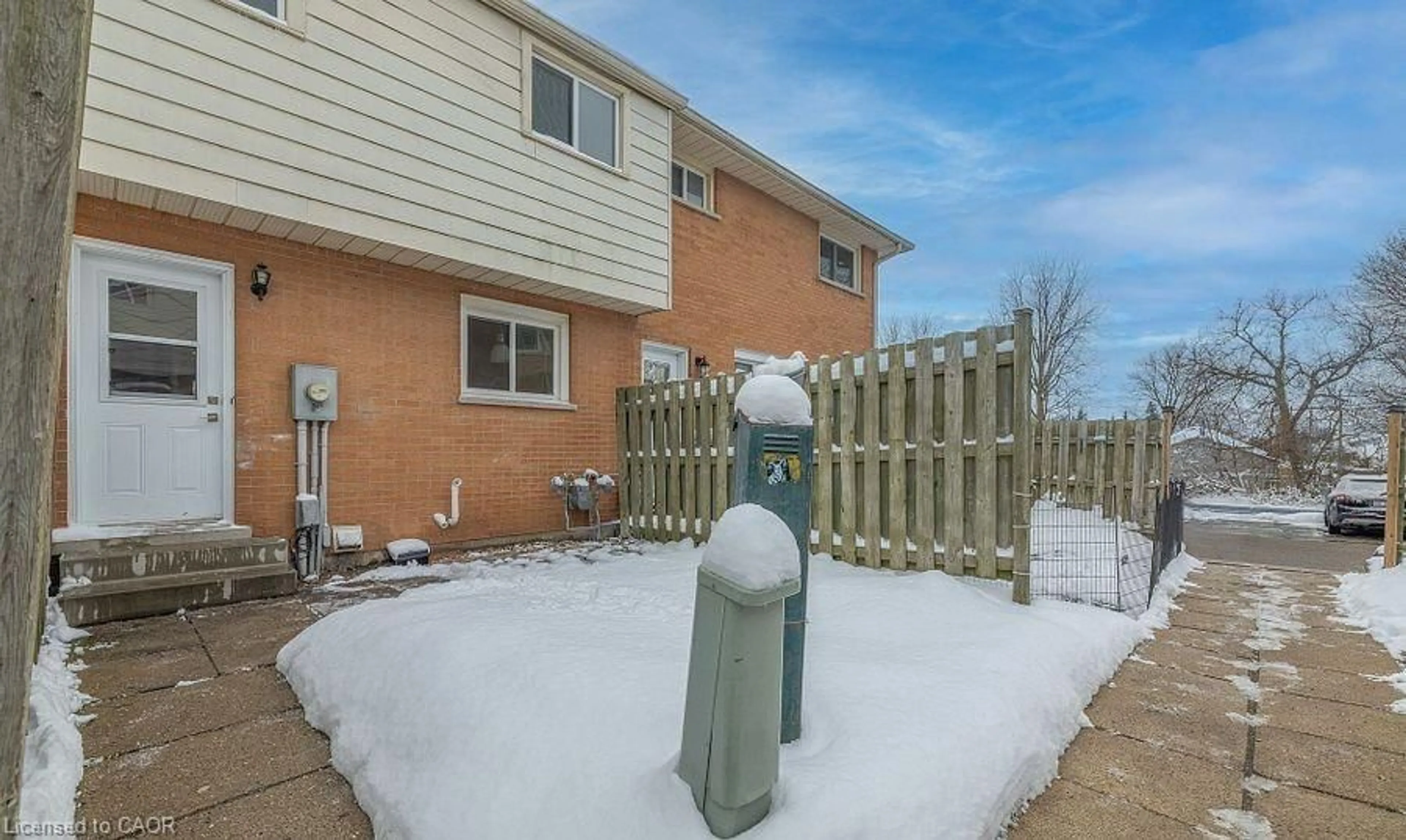 Patio, unknown for 78 Bee St #11, Woodstock Ontario N4S 3Z3