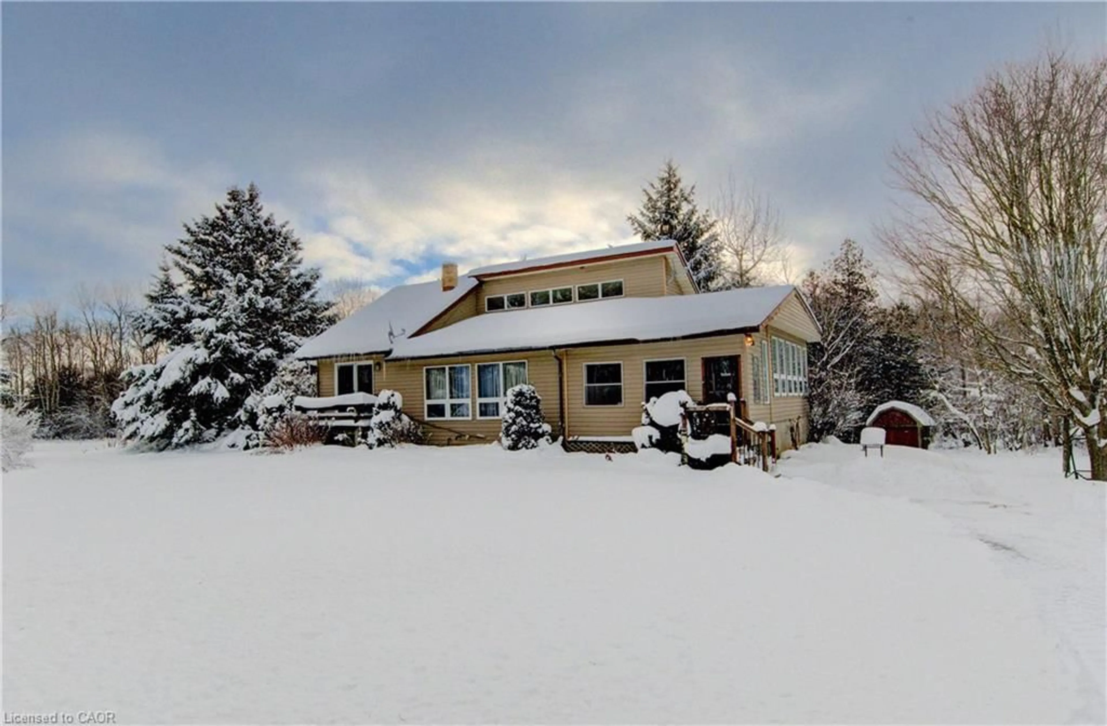 Unknown for 8123 Line 12, Conn Ontario N0G 1N0