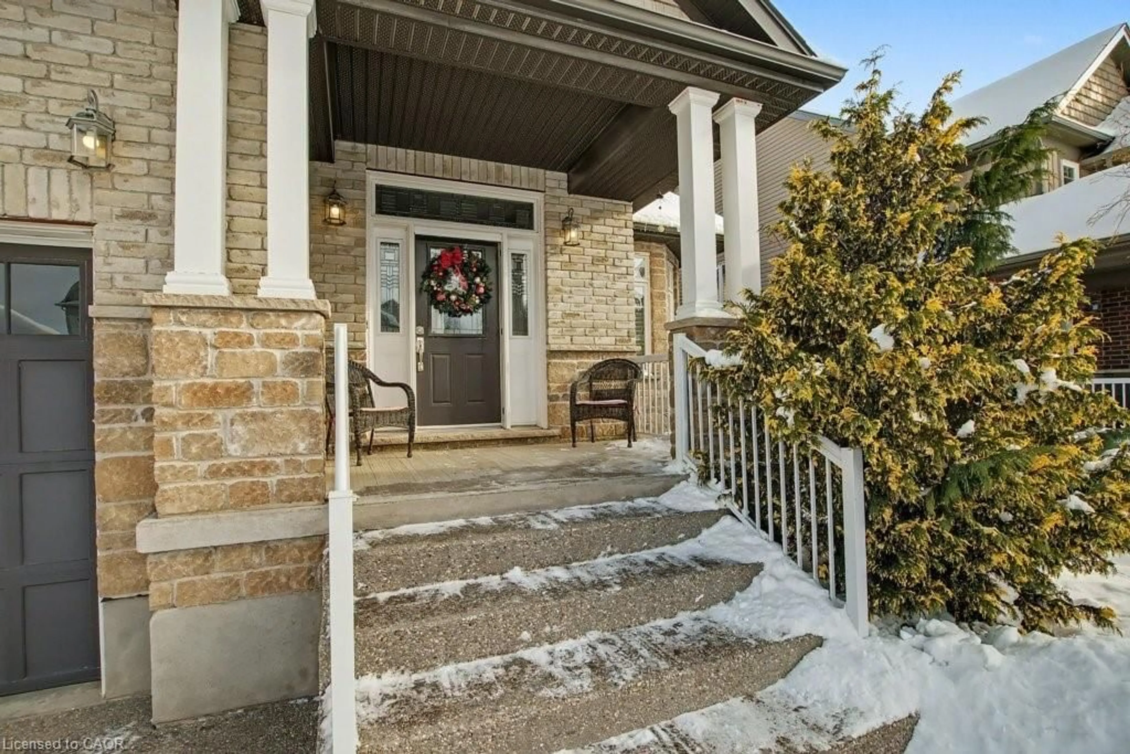 Indoor entryway for 36 Freure Dr, Cambridge Ontario N1S 0A2