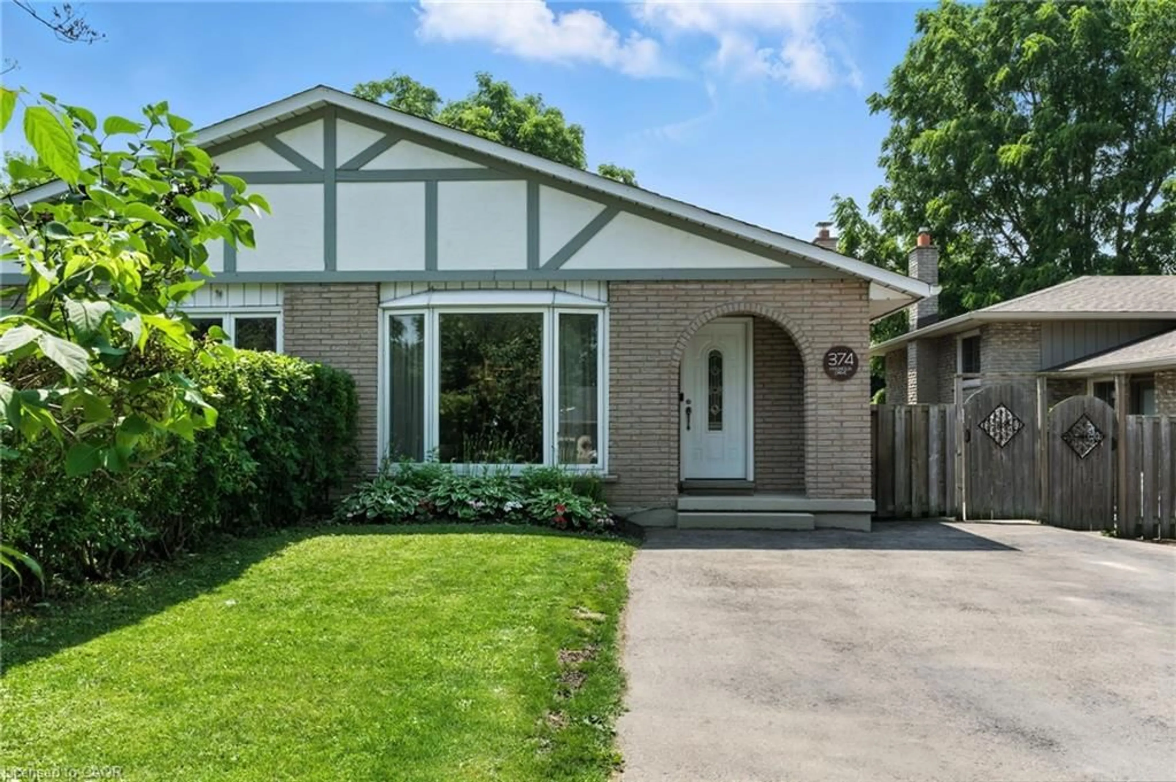 Unknown for 374 Magnolia Dr, Hamilton Ontario L9C 6N7