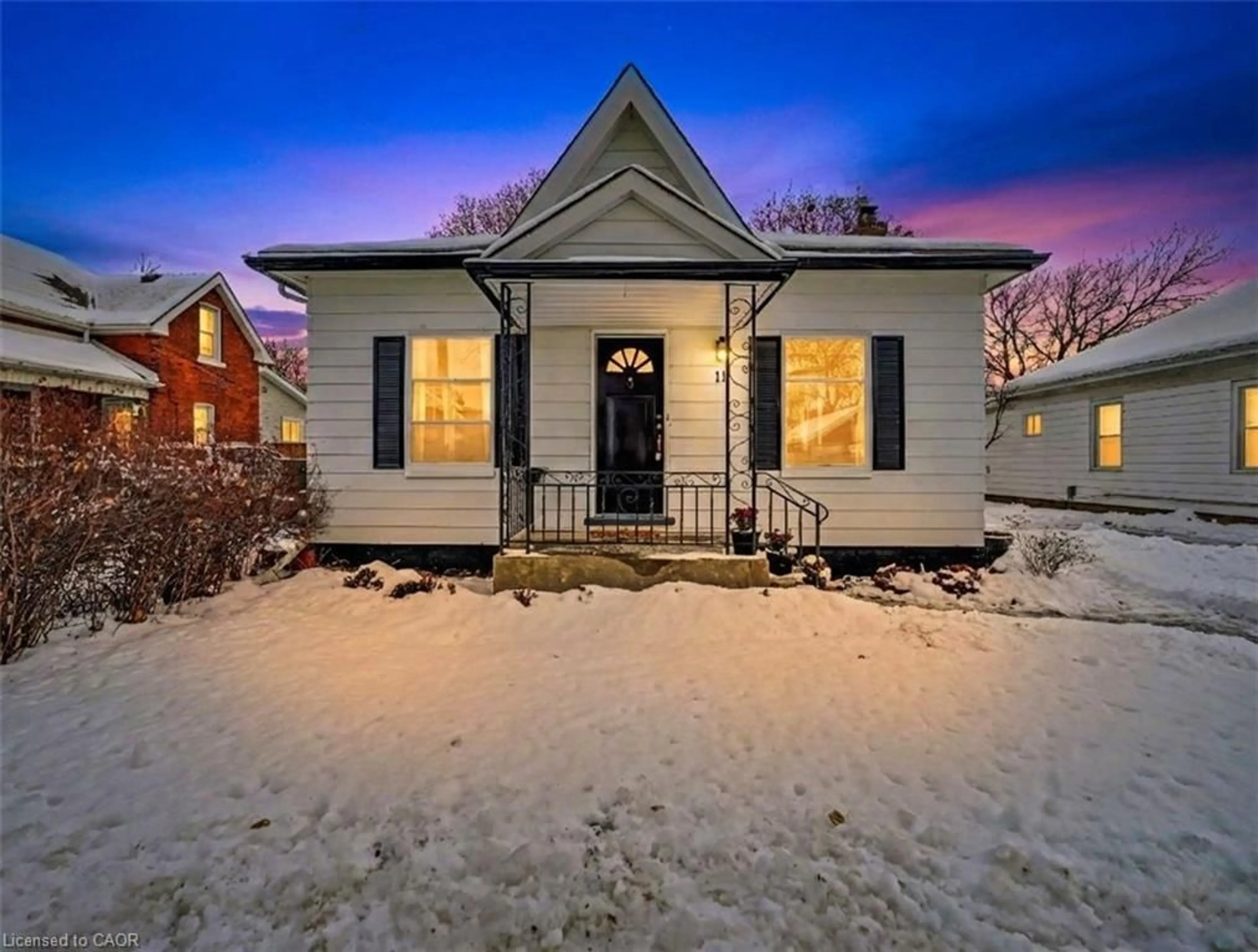 Unknown for 11 Wells Ave, Brantford Ontario N3R 4J3