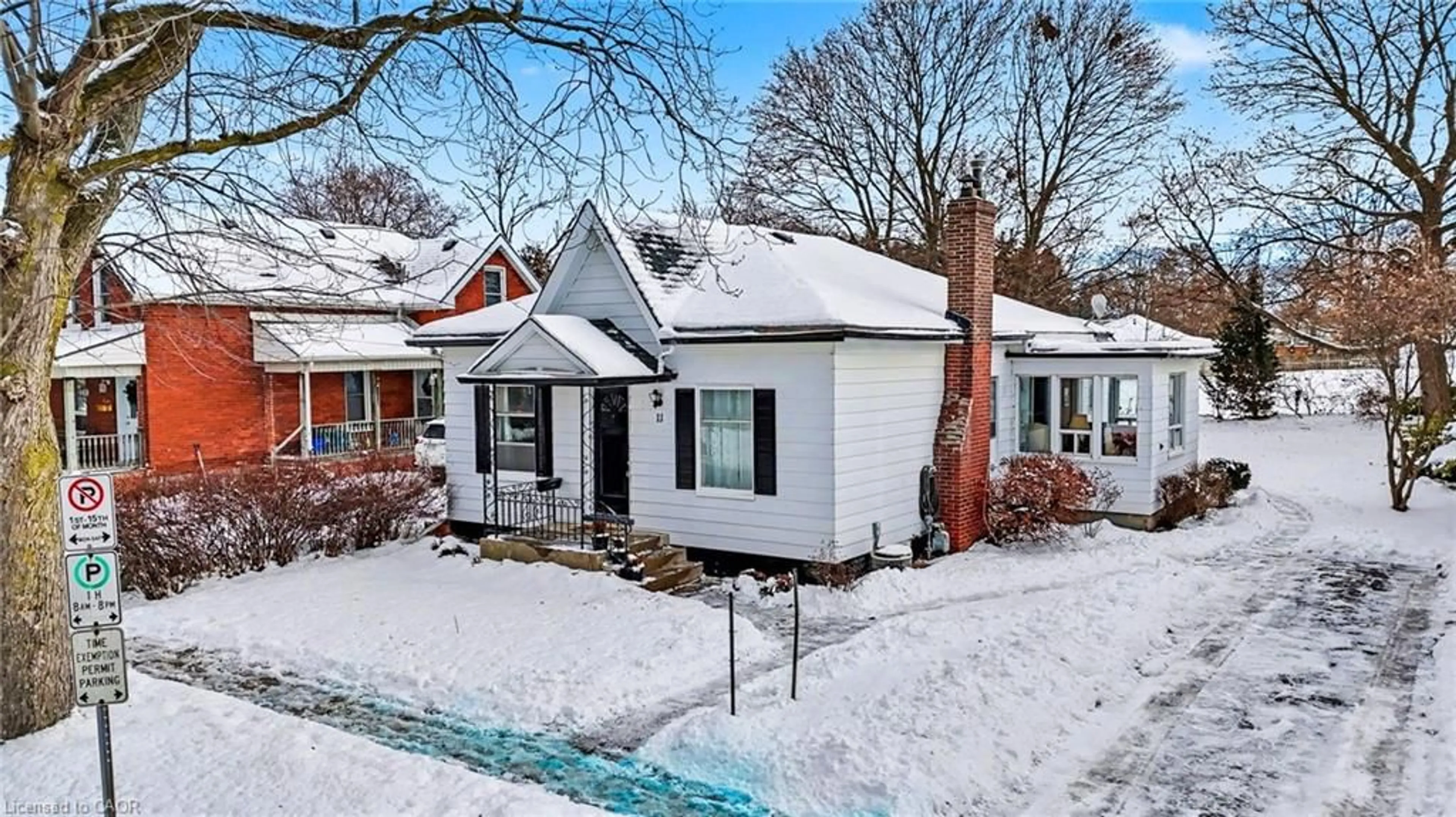 Home with brick exterior material, street for 11 Wells Ave, Brantford Ontario N3R 4J3