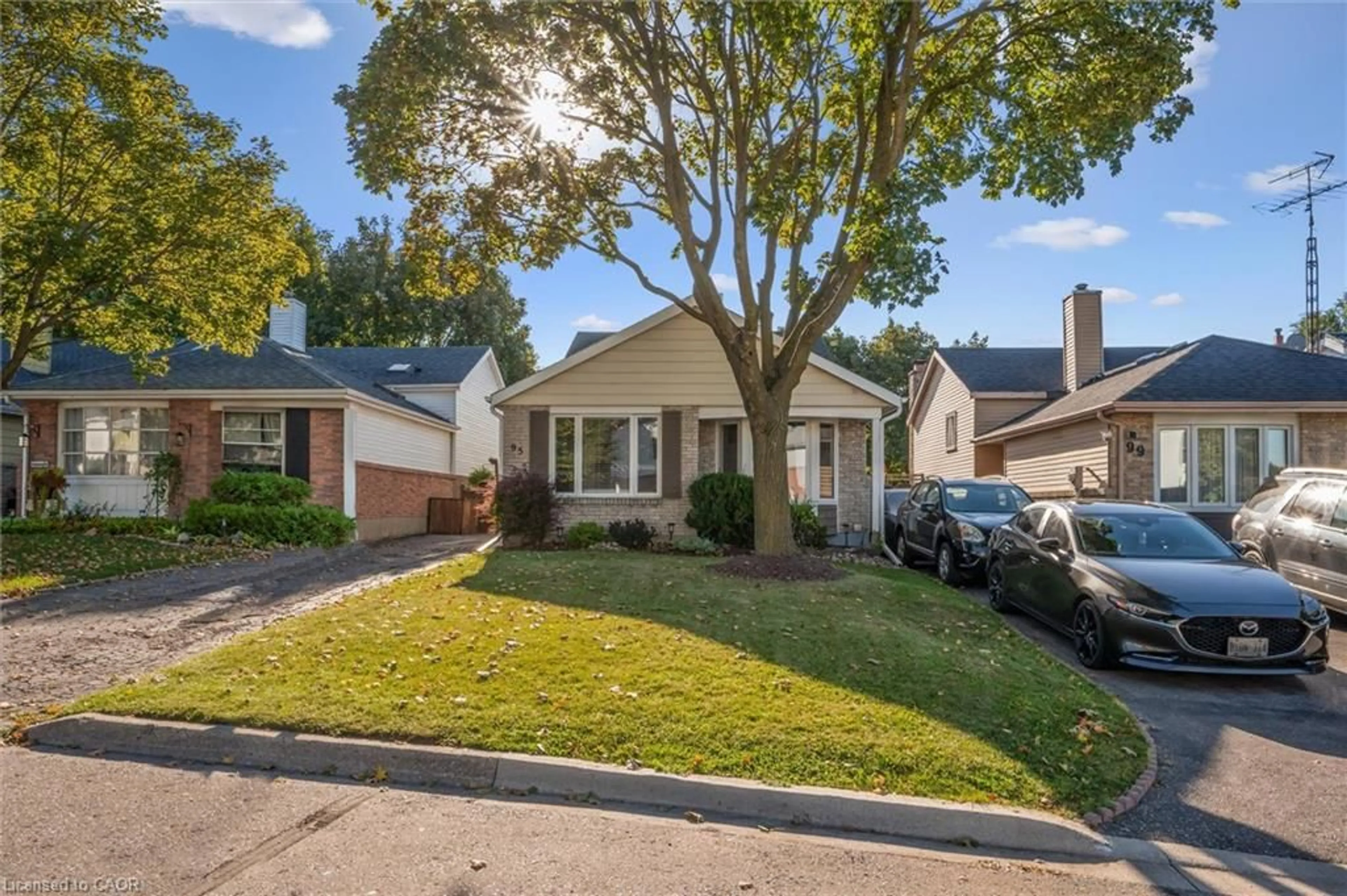 Unknown for 95 Macatee Pl, Cambridge Ontario N1R 7G5