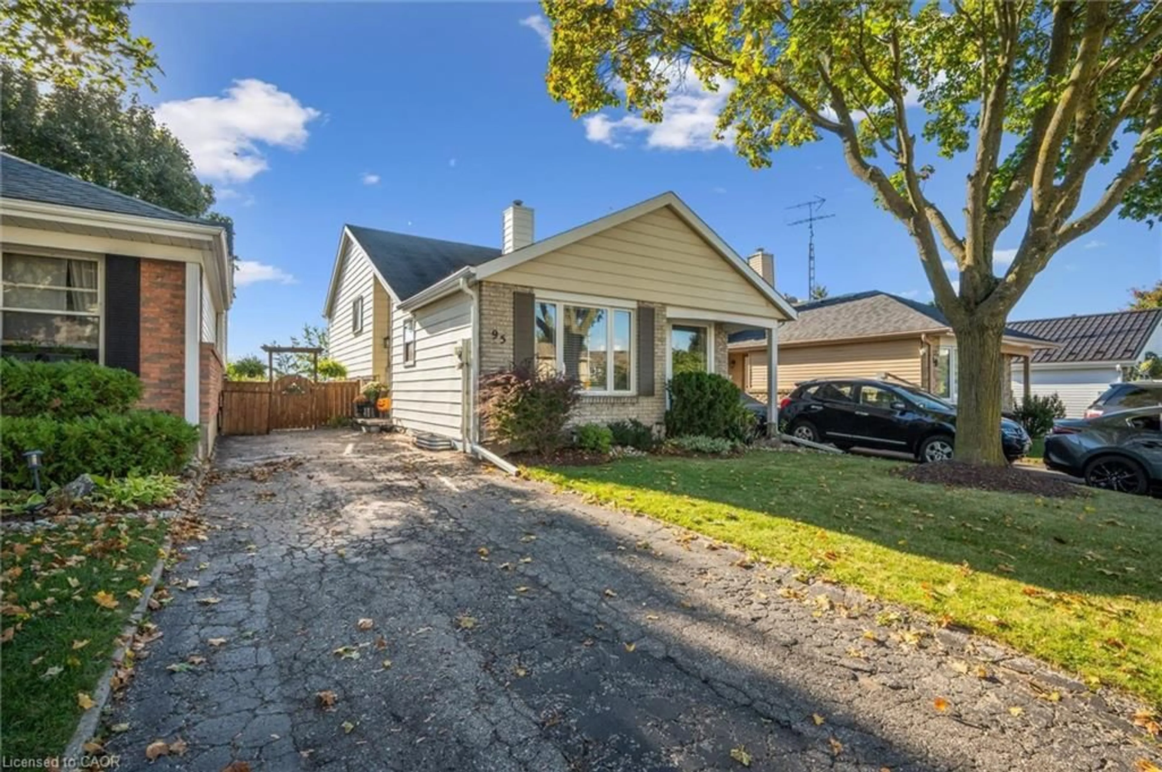 Unknown for 95 Macatee Pl, Cambridge Ontario N1R 7G5