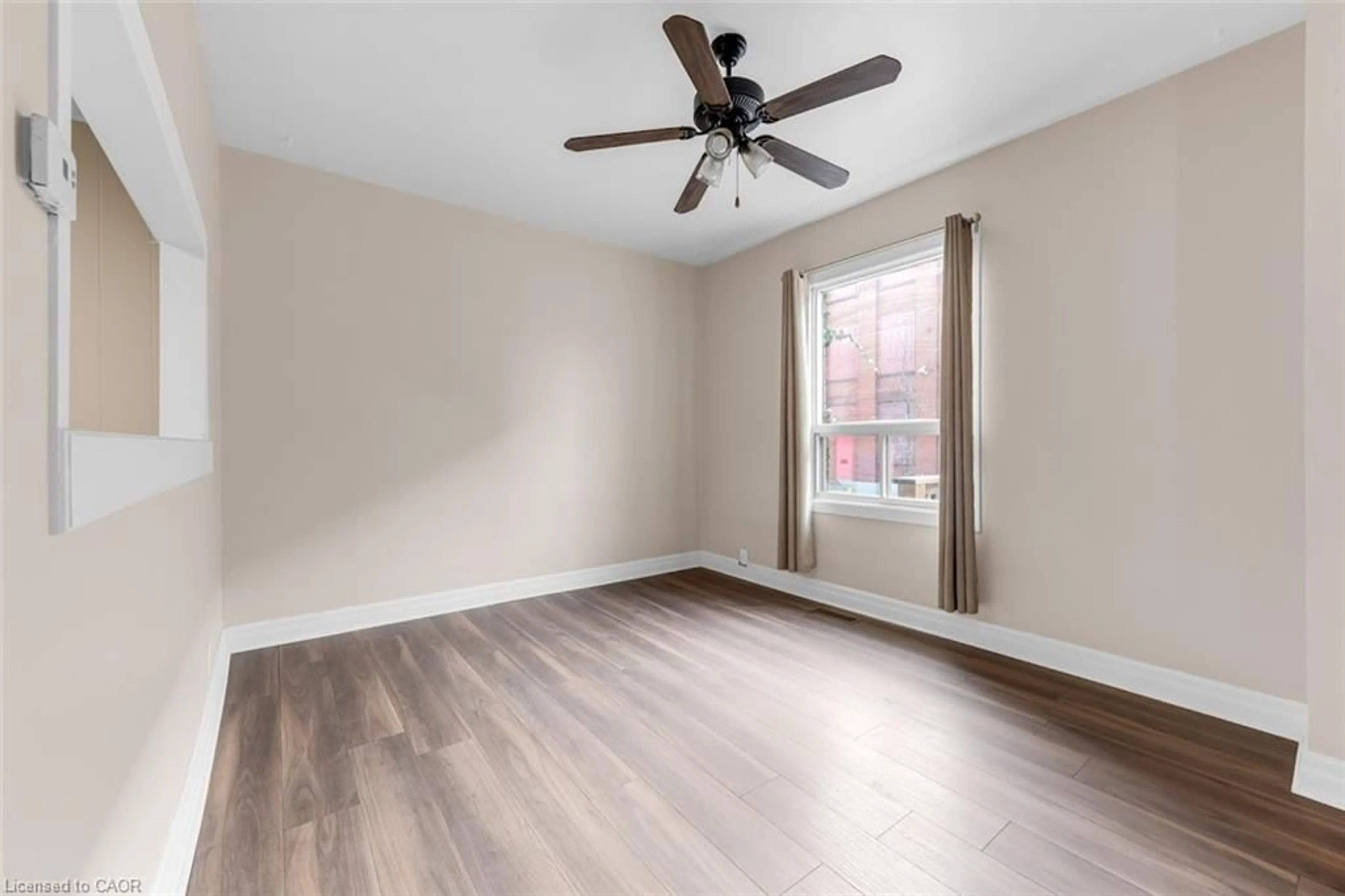 A pic of a room for 73 Shaw St, Hamilton Ontario L8L 3P4