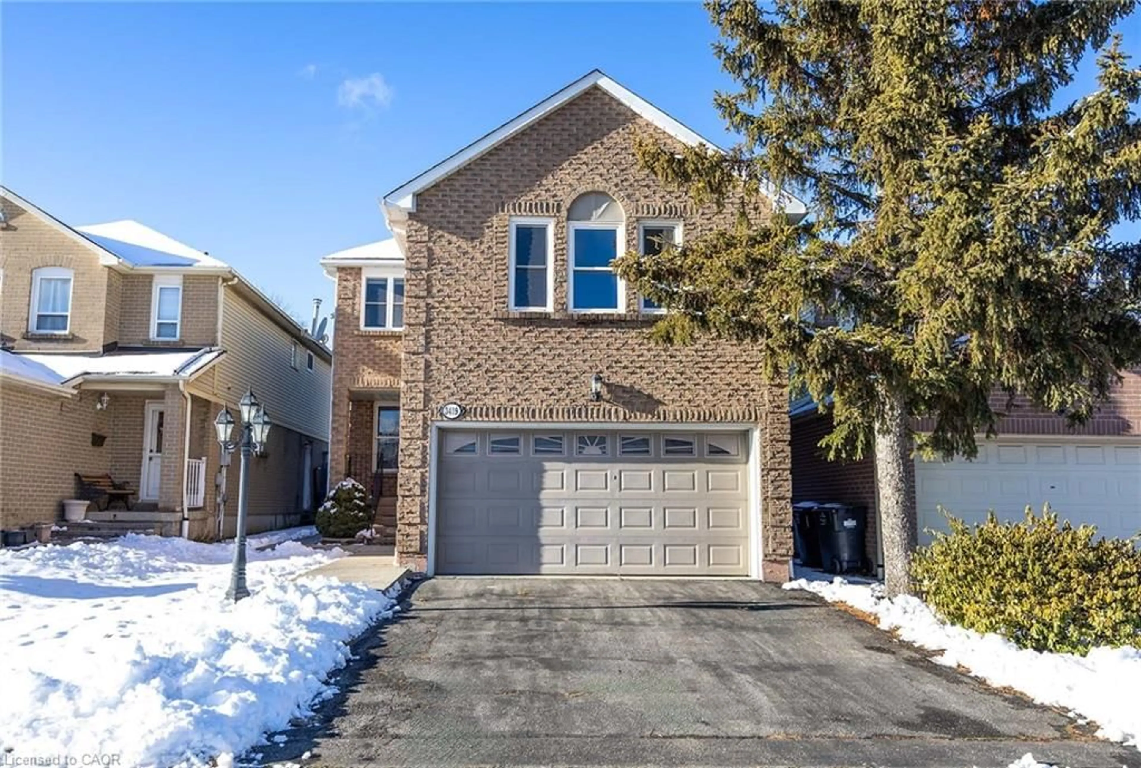 Home with brick exterior material, street for 3419 Brett Rd, Mississauga Ontario L5L 4M6