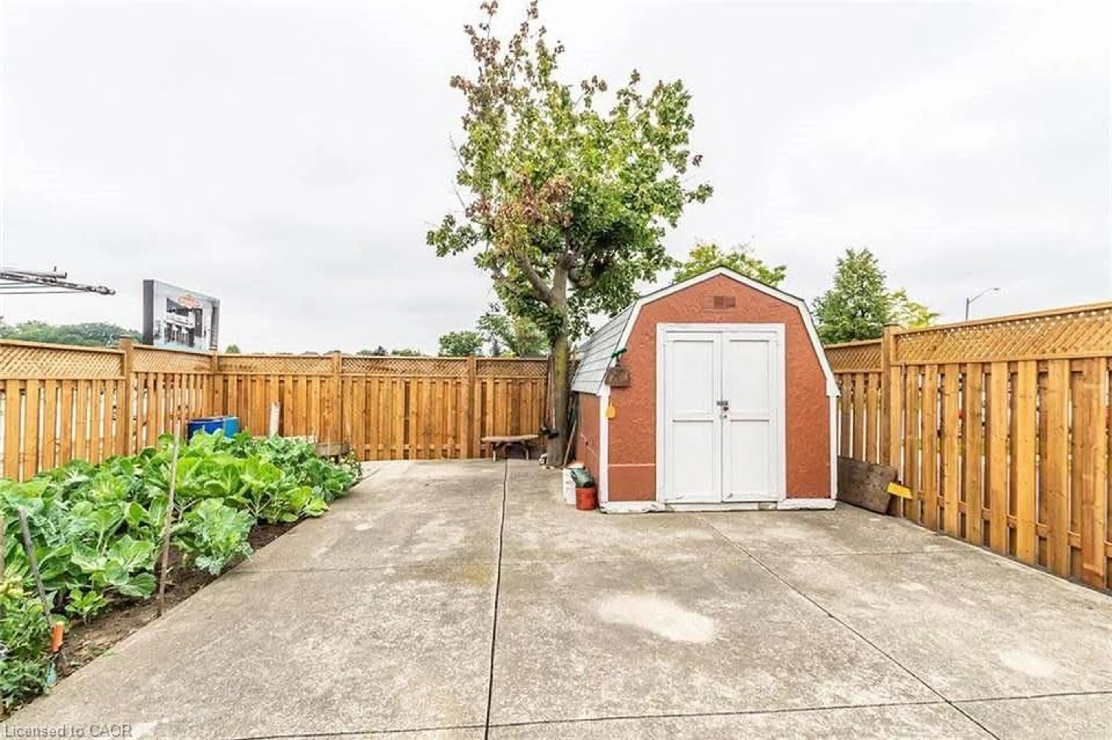 Shed for 102 Munch Ave, Cambridge Ontario N1R 6H8