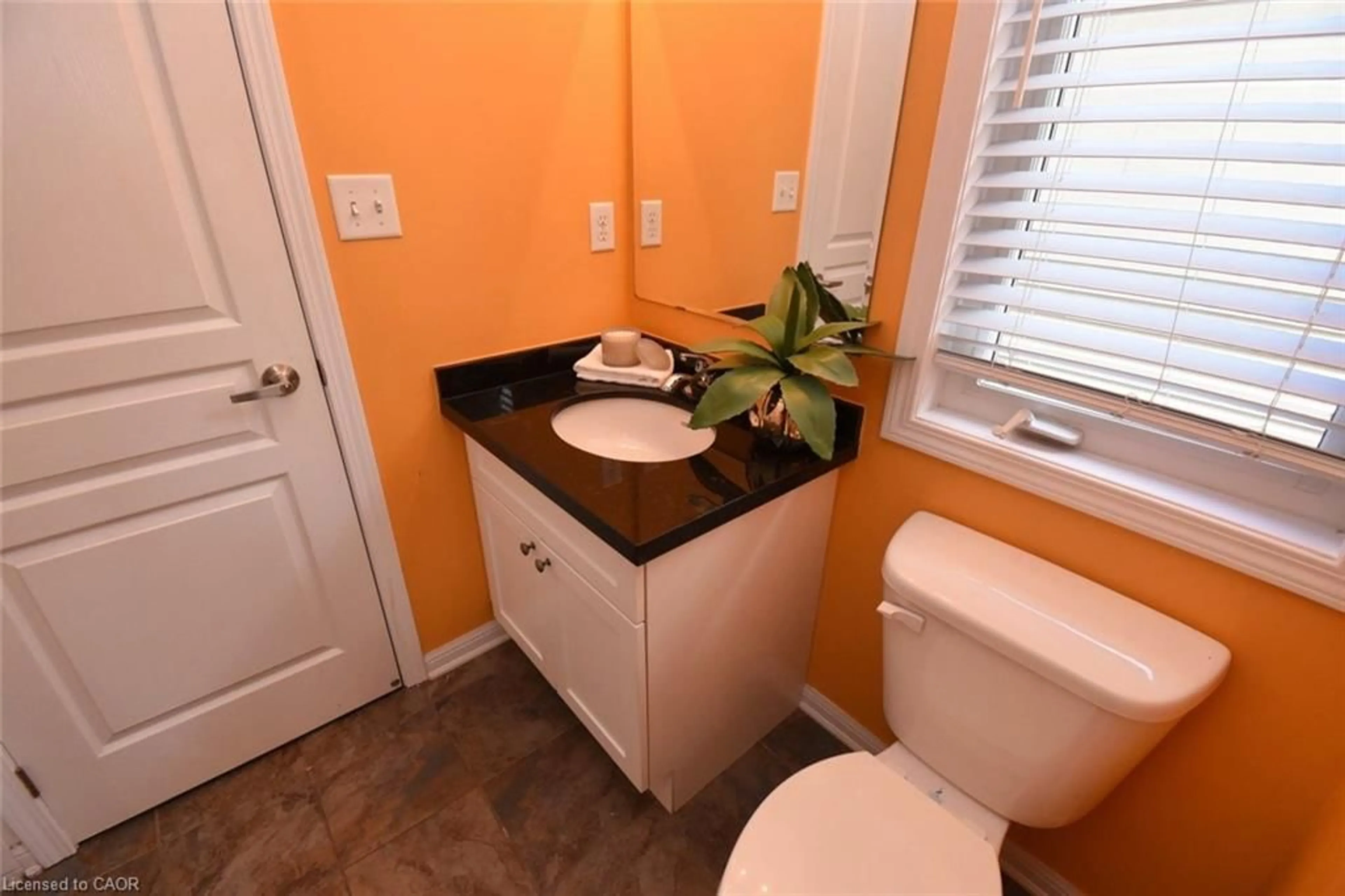 Standard bathroom, ceramic/tile floor for 38 Cranston St, Ancaster Ontario L9K 0E3