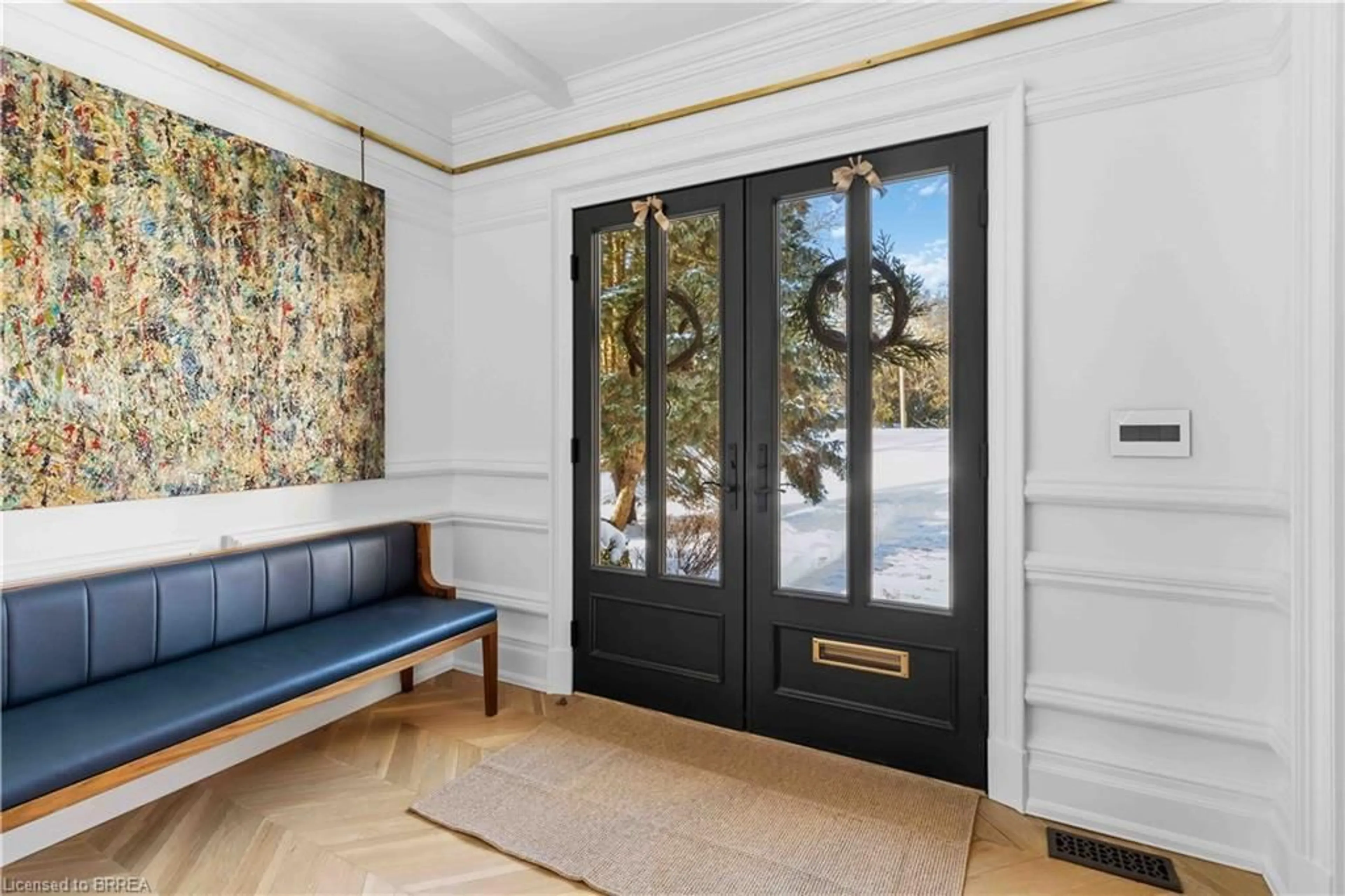 Indoor entryway for 8 Tutela Heights Rd, Brantford Ontario N3T 1A1