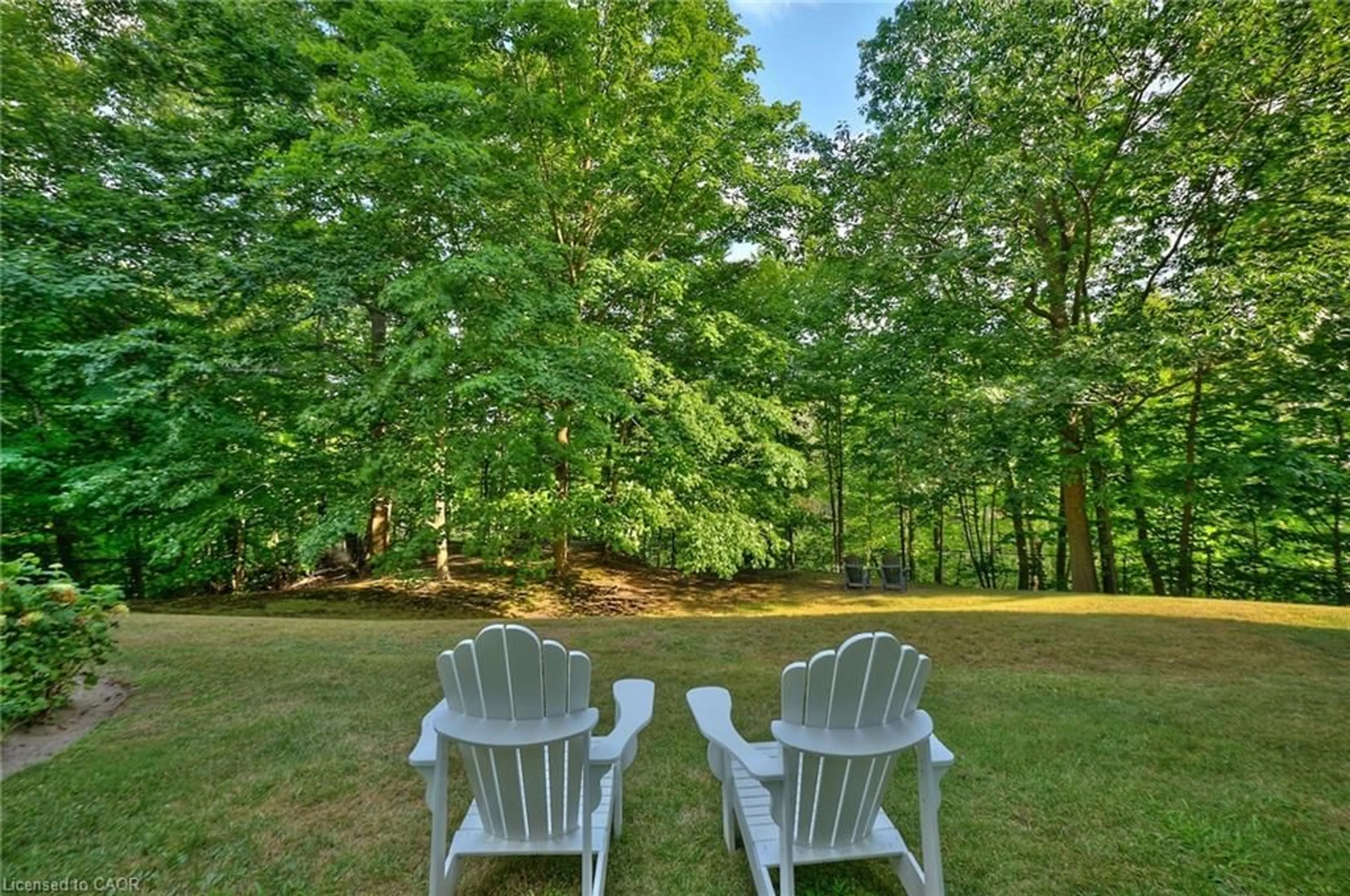 Patio, forest/trees view for 1240 Marlborough Crt #504, Oakville Ontario L6H 3K7