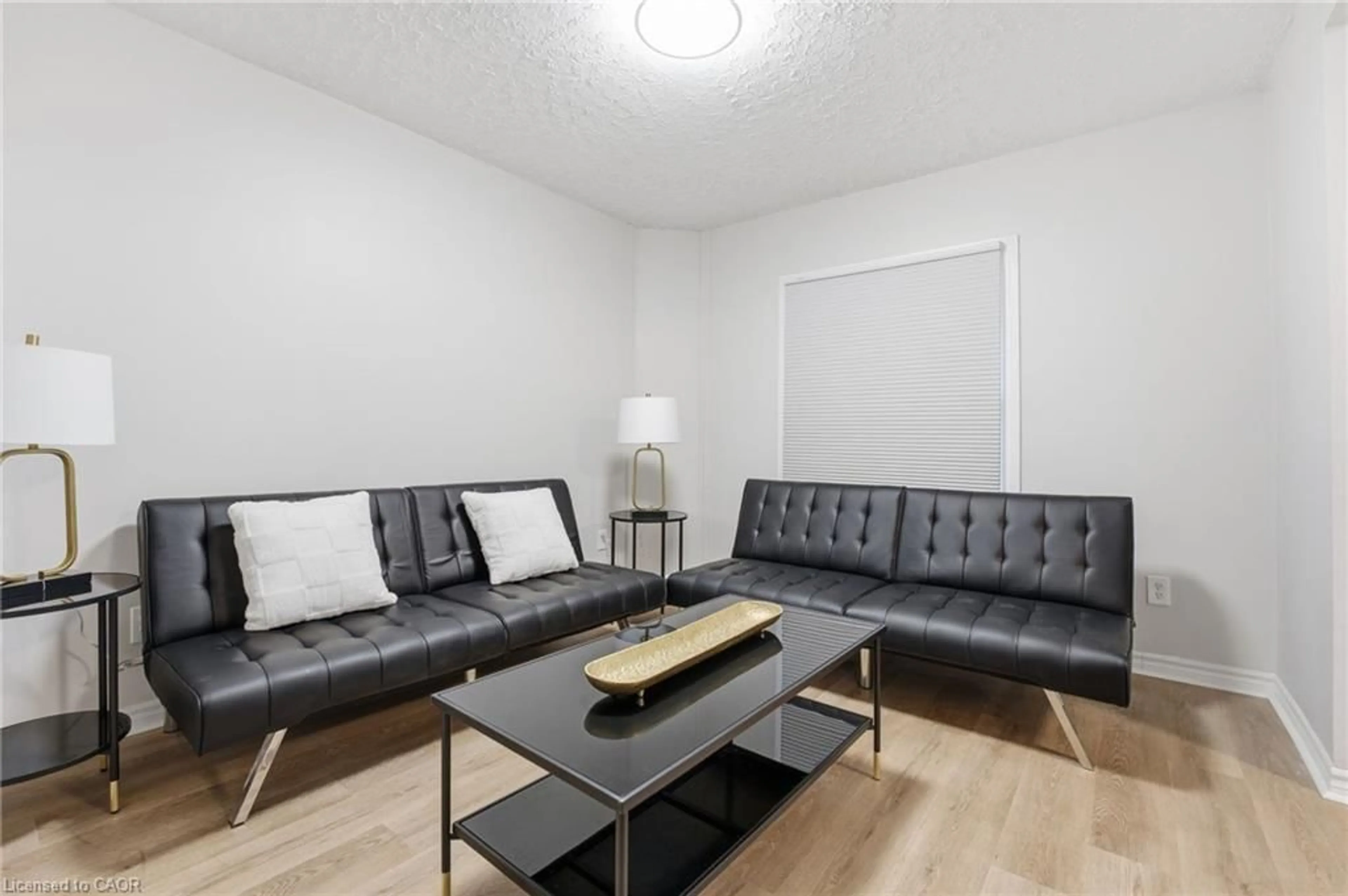 Living room with furniture, unknown for 1 Violet St, St. Catharines Ontario L2S 2X1