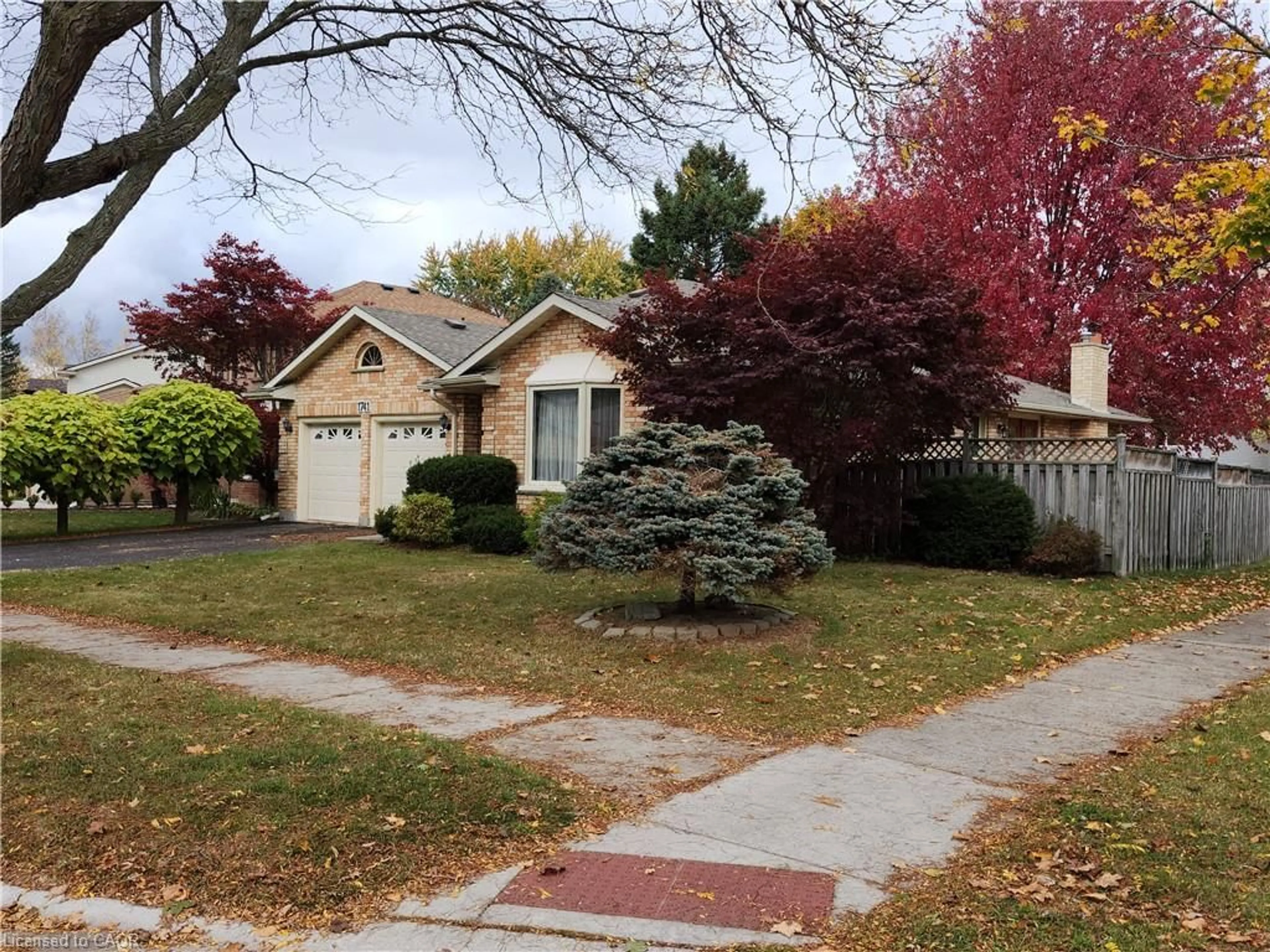 Home with vinyl exterior material, street for 1741 Phillbrook Cres, London Ontario N5X 3H5