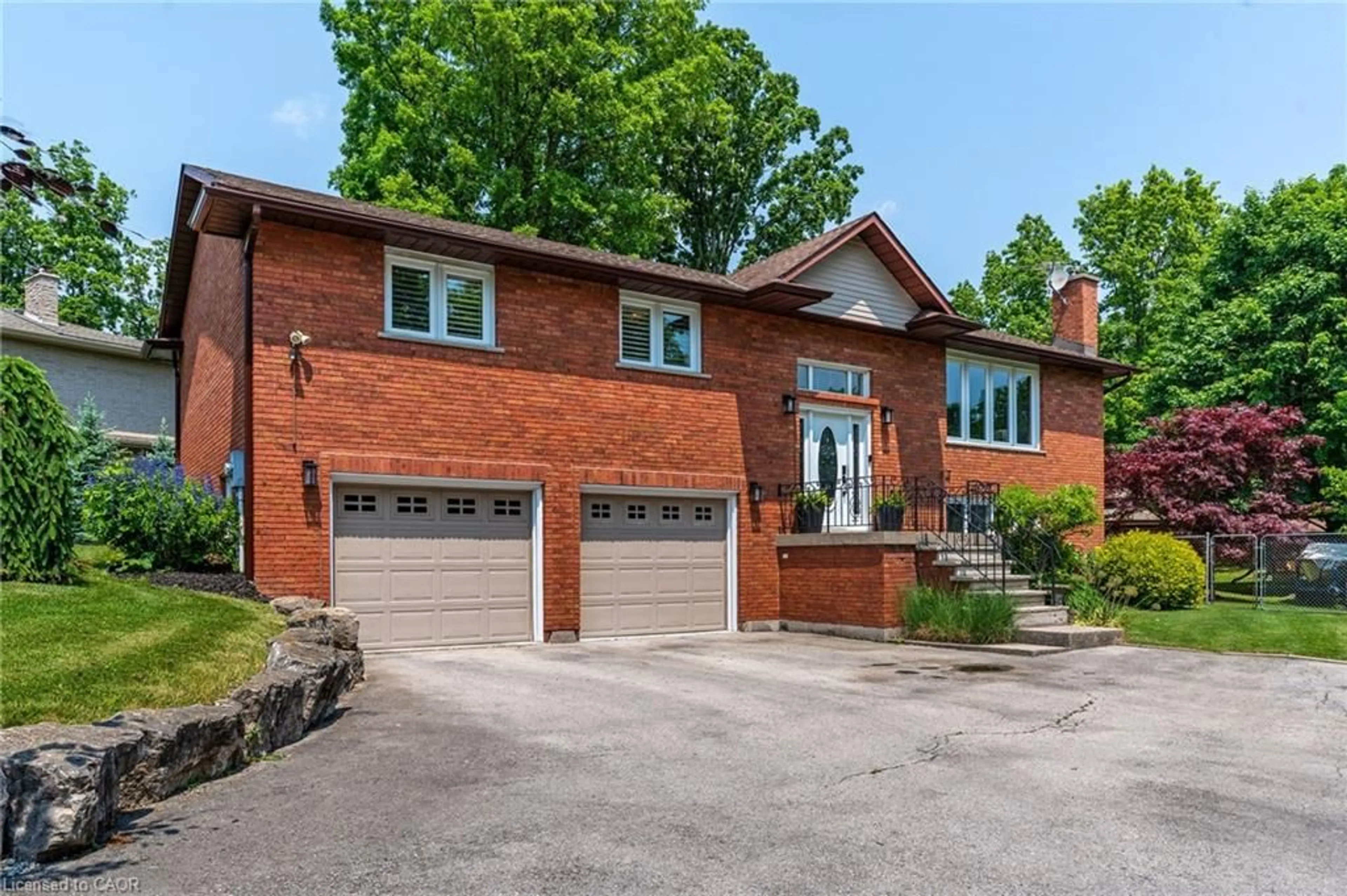 Home with brick exterior material, street for 5126 Chippewa Rd, Glanbrook Ontario L0R 1W0