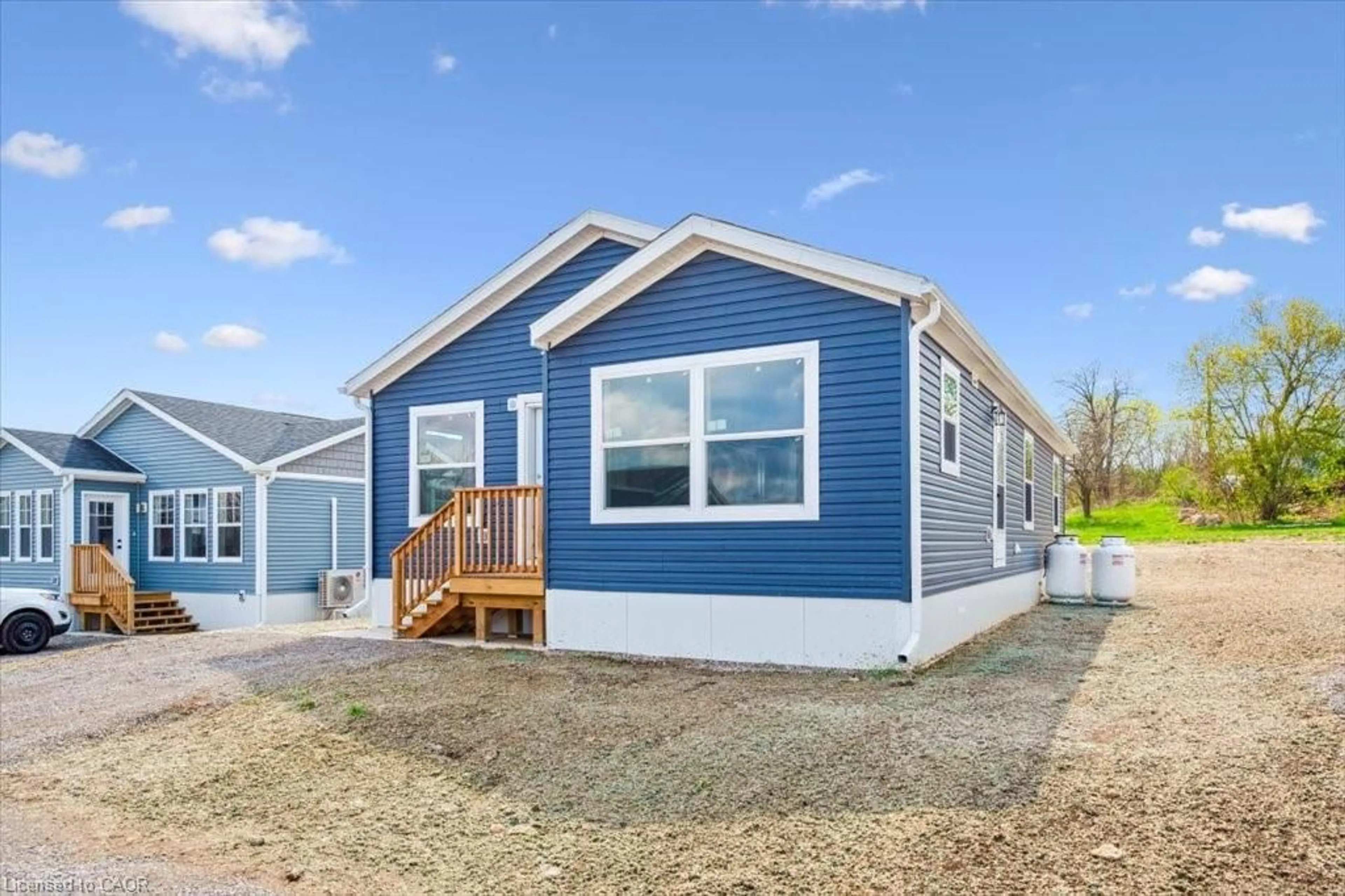 Home with vinyl exterior material, street for 1085 Concession 10 Rd #Lot 113/N, Flamborough Ontario L0R 1K0