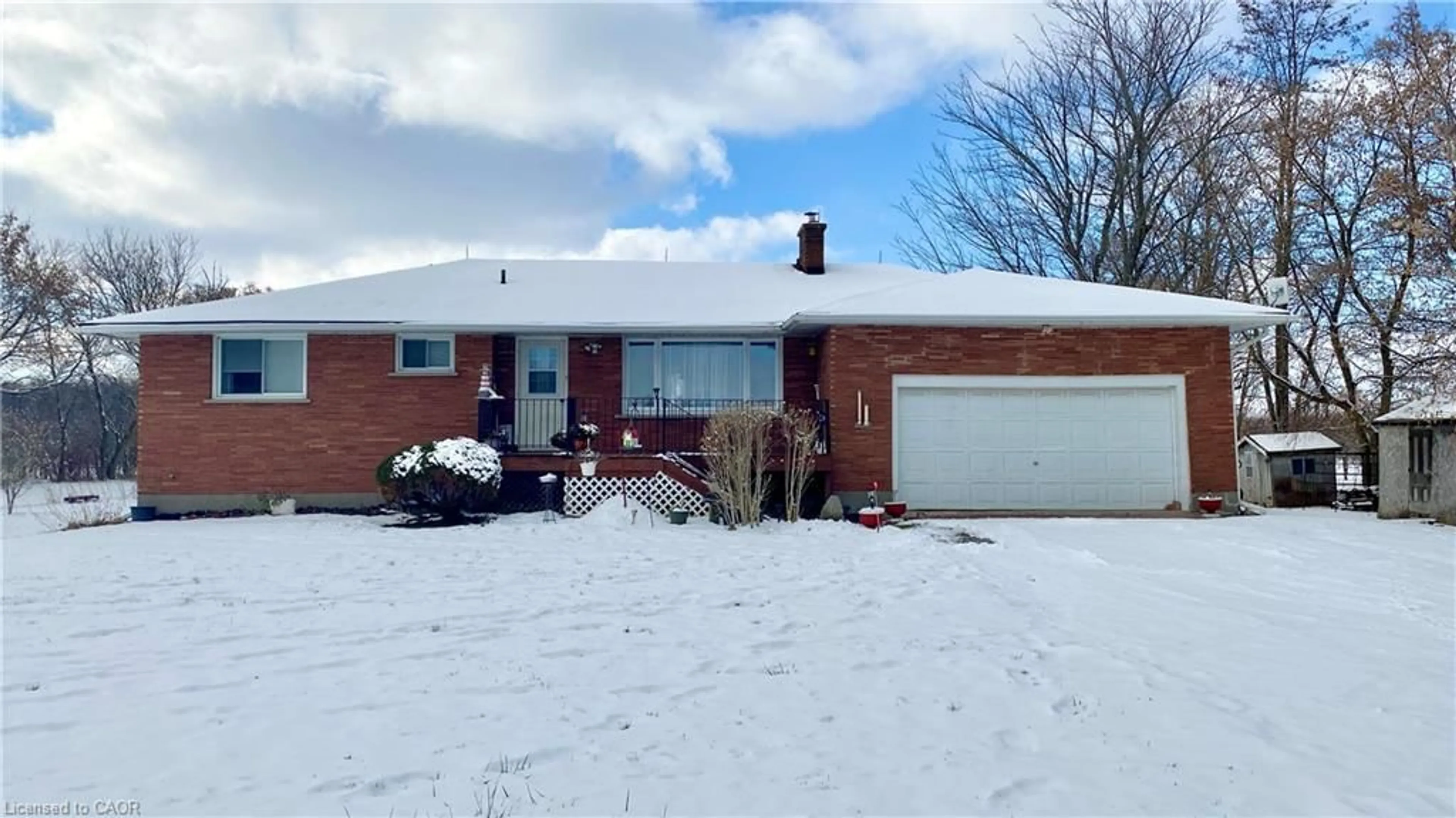 Home with brick exterior material, street for 1665 Cockshutt Rd, Waterford Ontario N0E 1Y0
