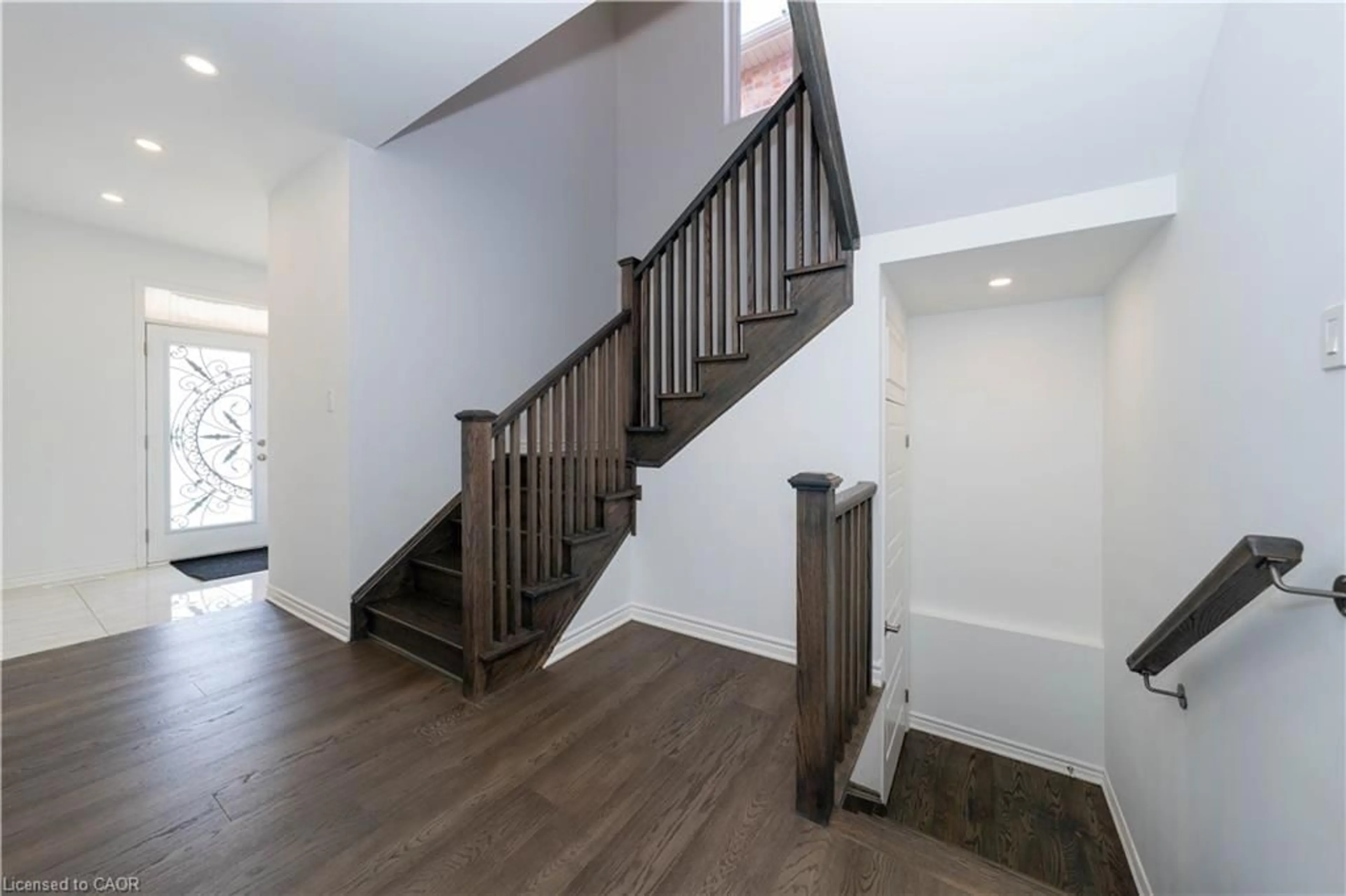 Unknown for 558 Kennedy Cir, Milton Ontario L9E 1P9