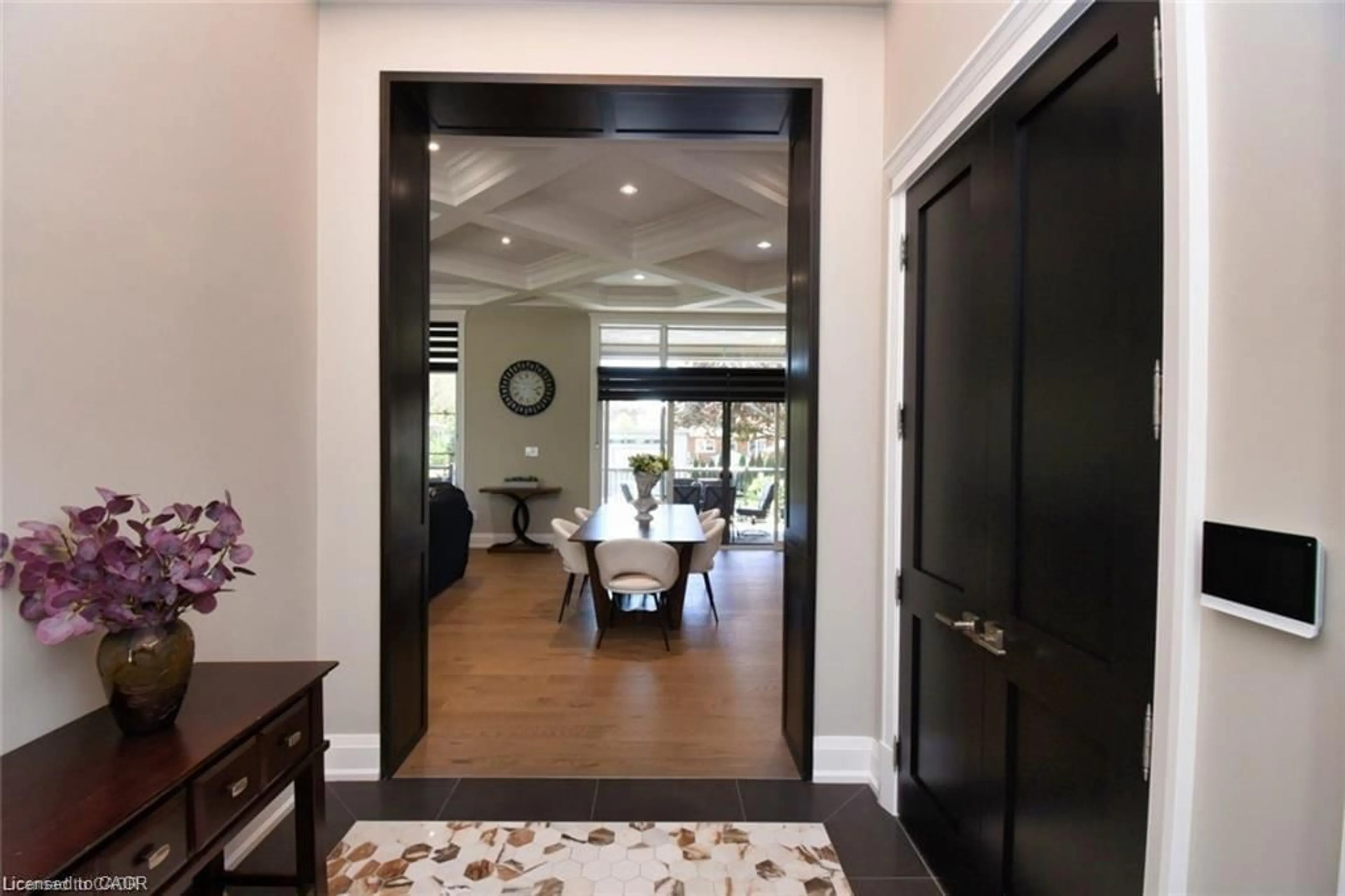 Indoor entryway for 68 Mountain Brow Blvd, Hamilton Ontario L8T 1A4