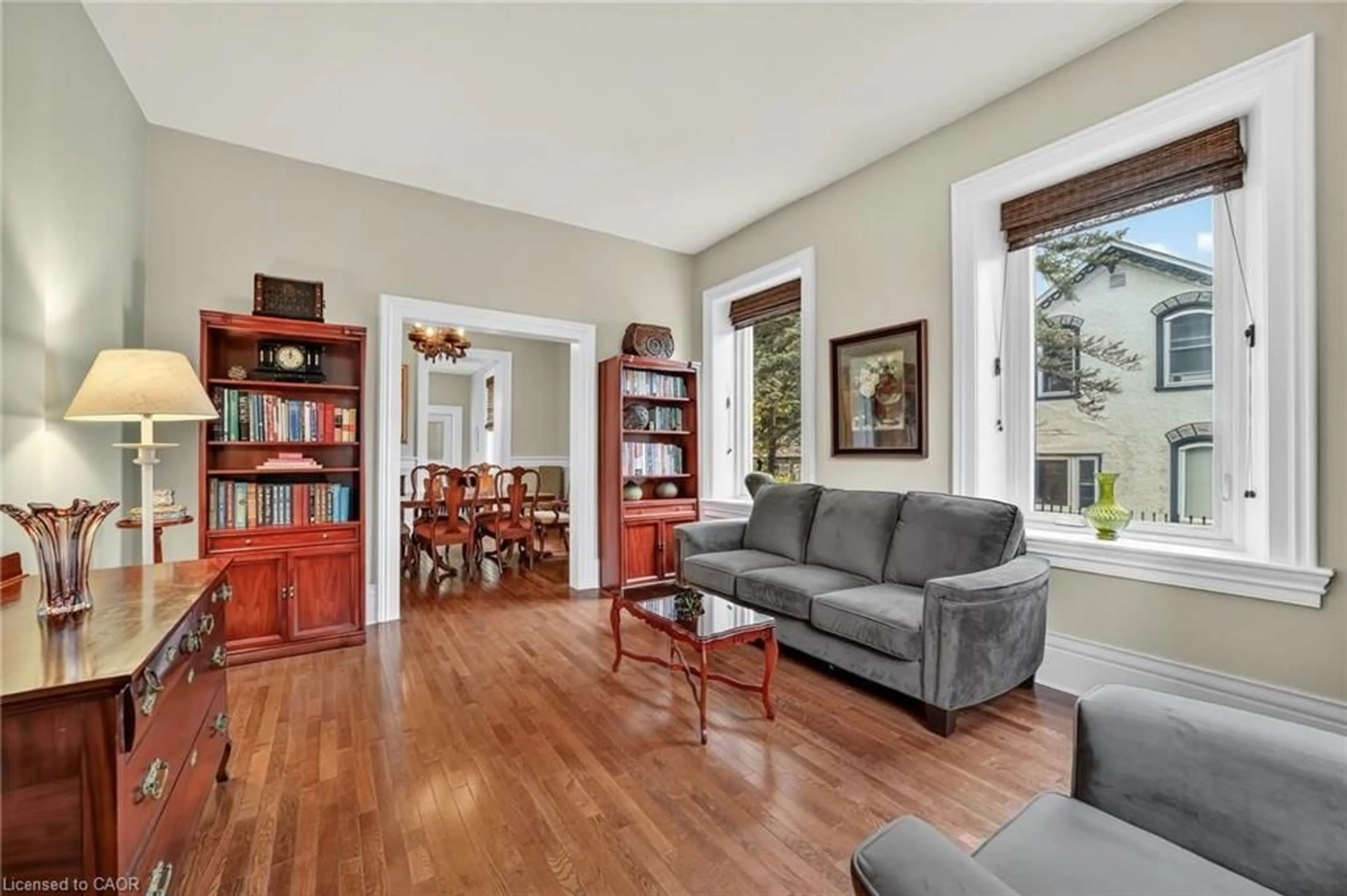 Living room with furniture, unknown for 72 Banfield St, Paris Ontario N3L 2Z1