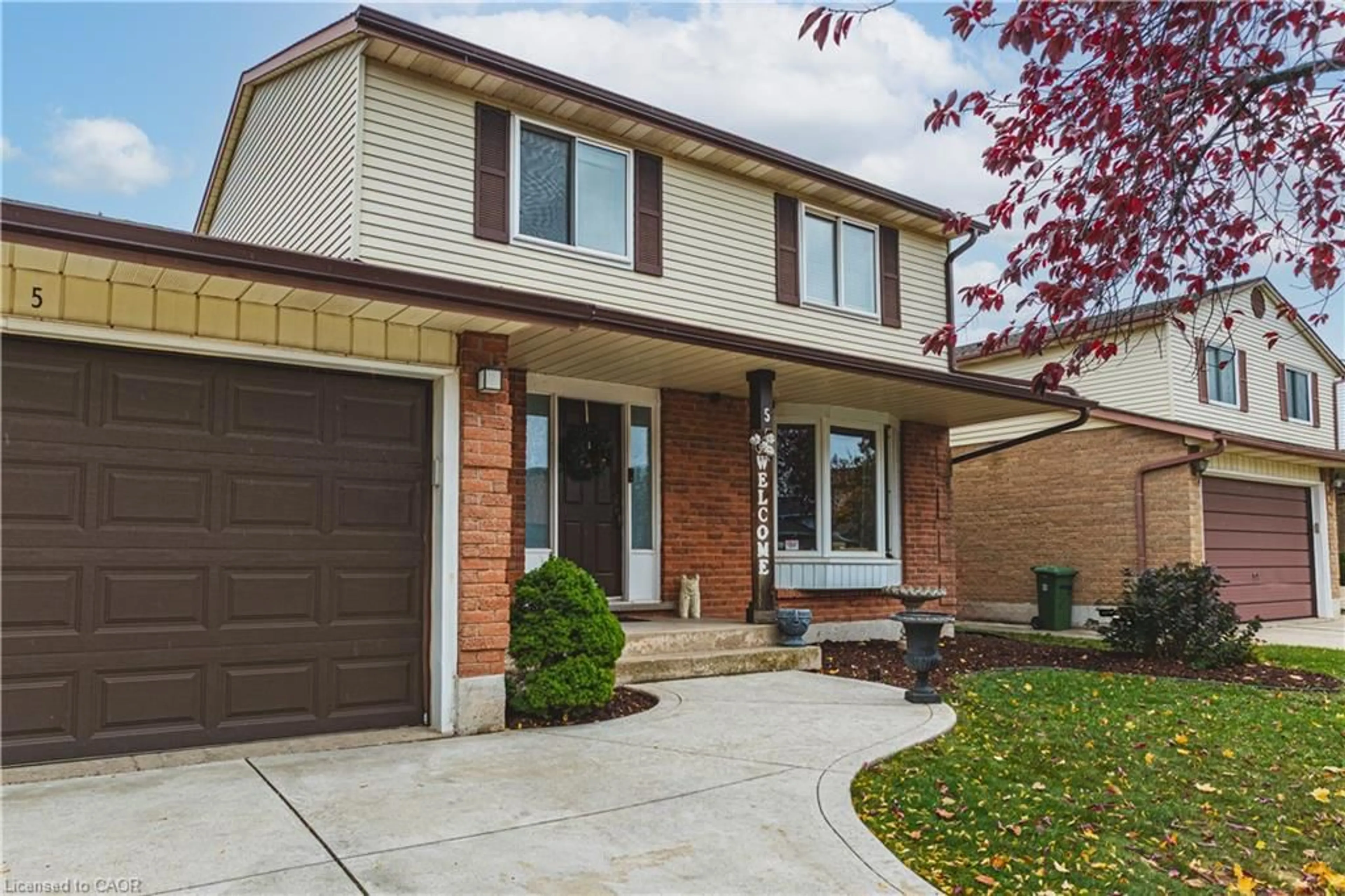 Home with brick exterior material, street for 5 Bing Cres, Stoney Creek Ontario L8E 3Z4