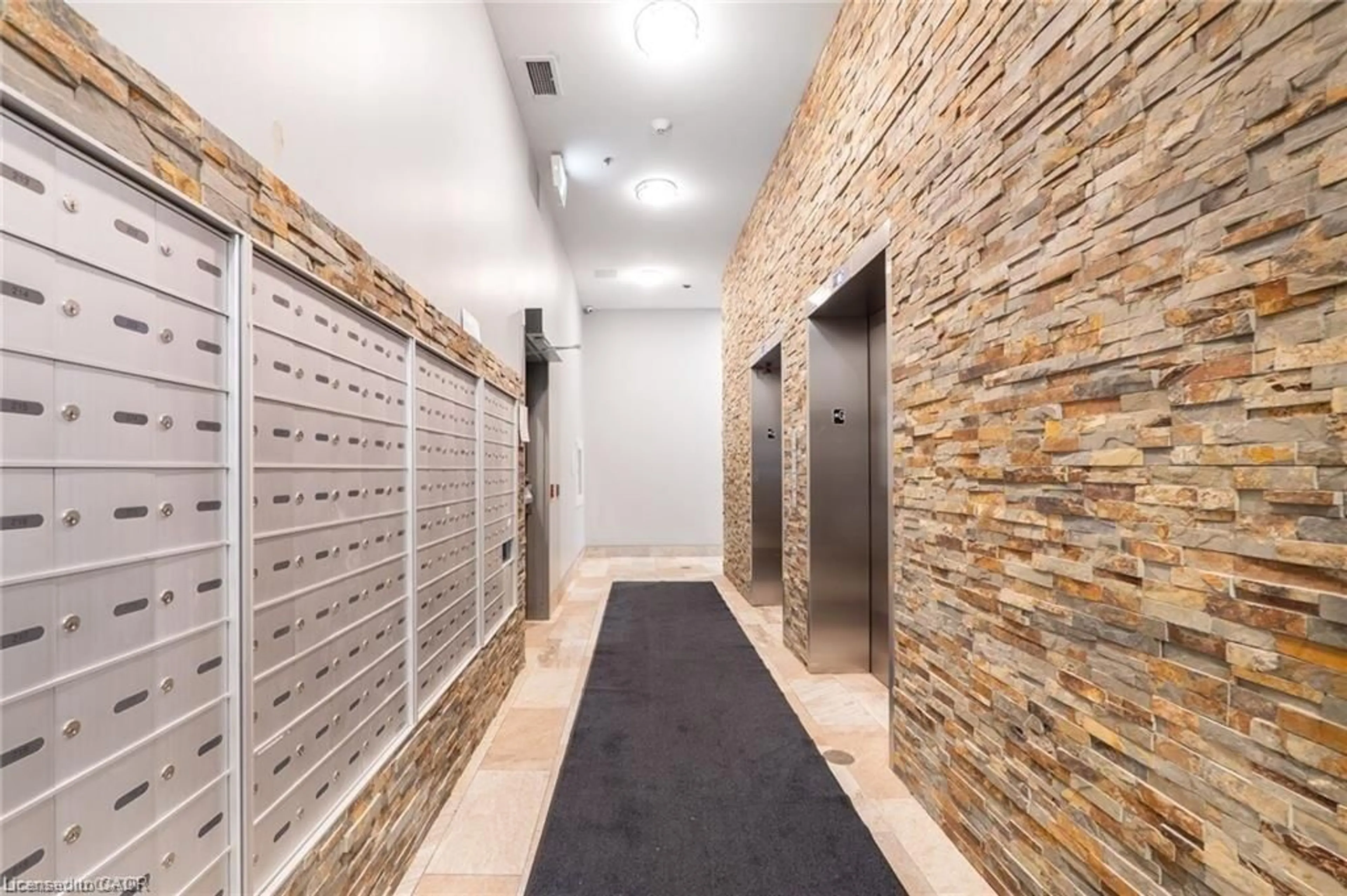 Indoor foyer for 308 Lester St #406, Waterloo Ontario N2L 0H9