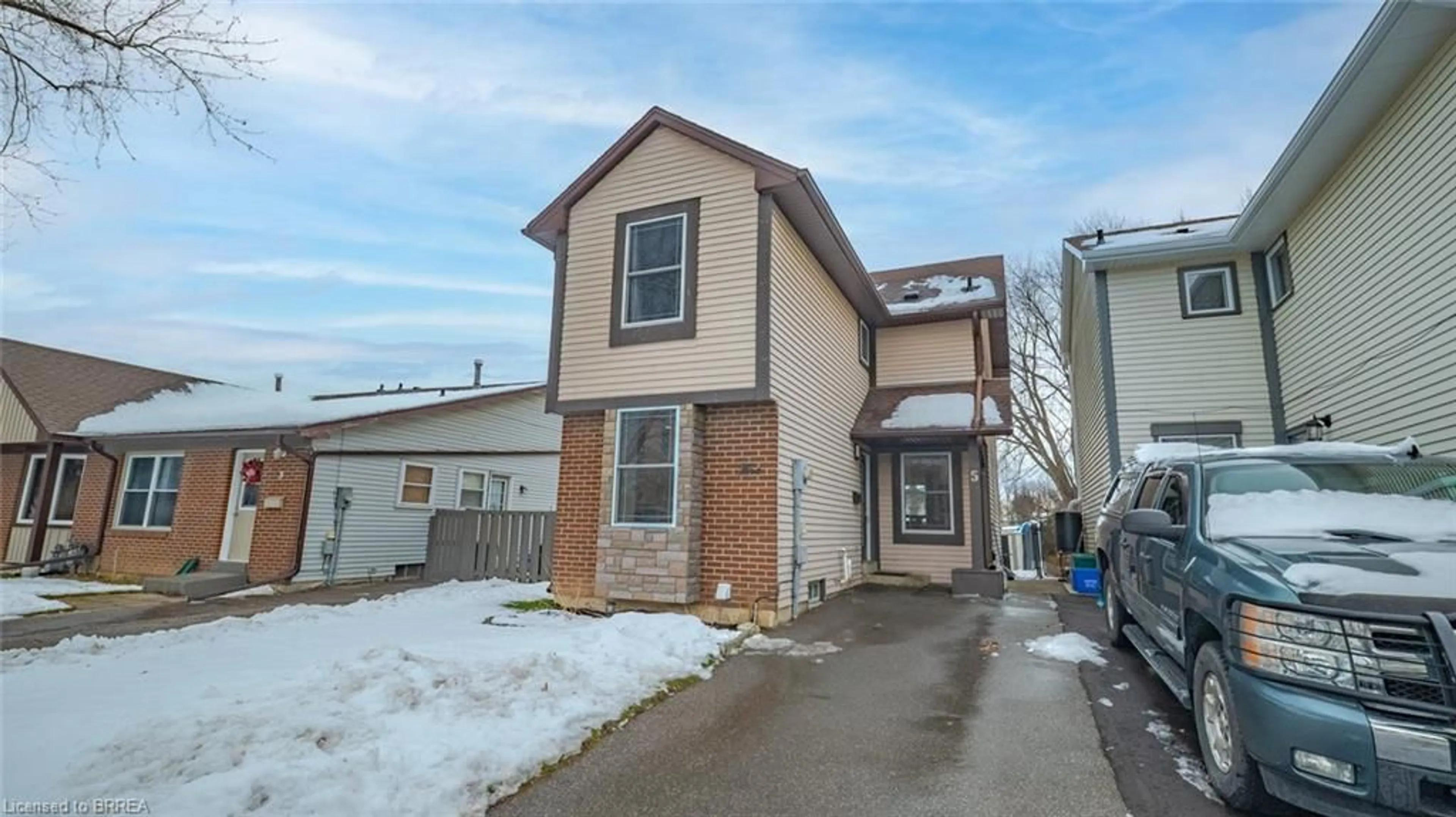 Unknown for 5 Enfield Cres, Brantford Ontario N3P 1B3