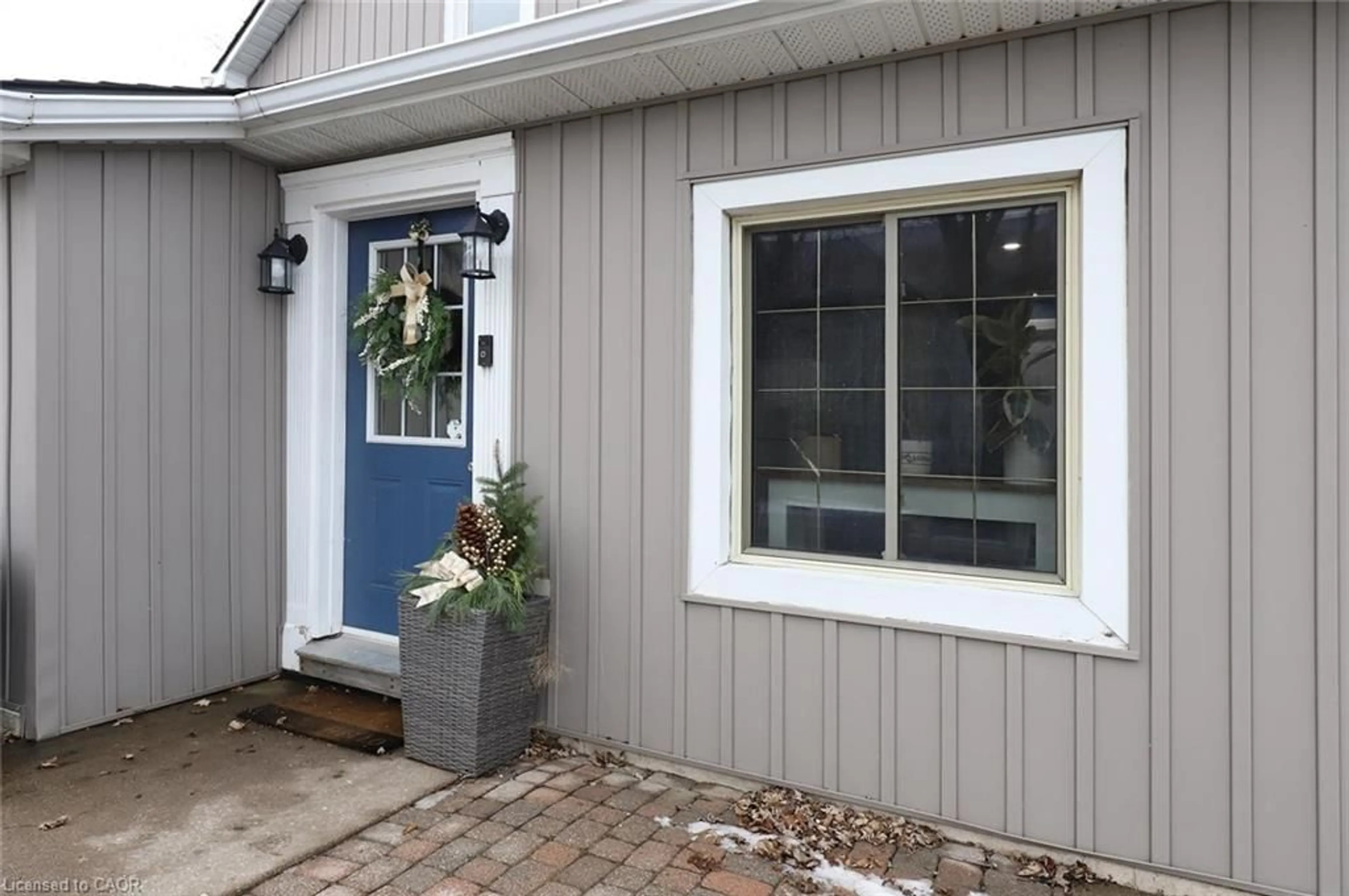 Unknown for 8190 Mud St, Grassie Ontario L0R 1M0