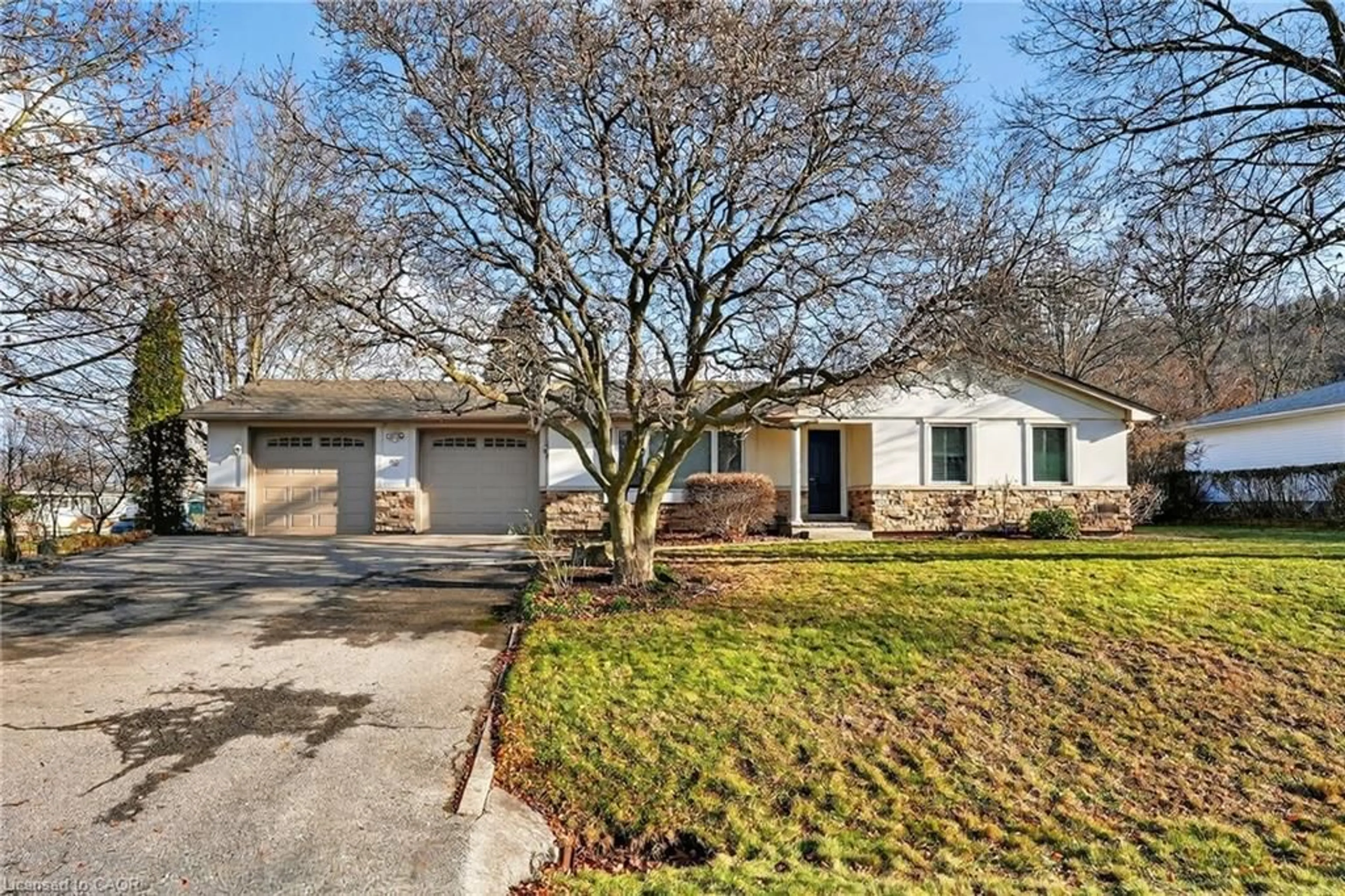 Unknown for 5 Brentwood Rd, Grimsby Ontario L3M 3V5