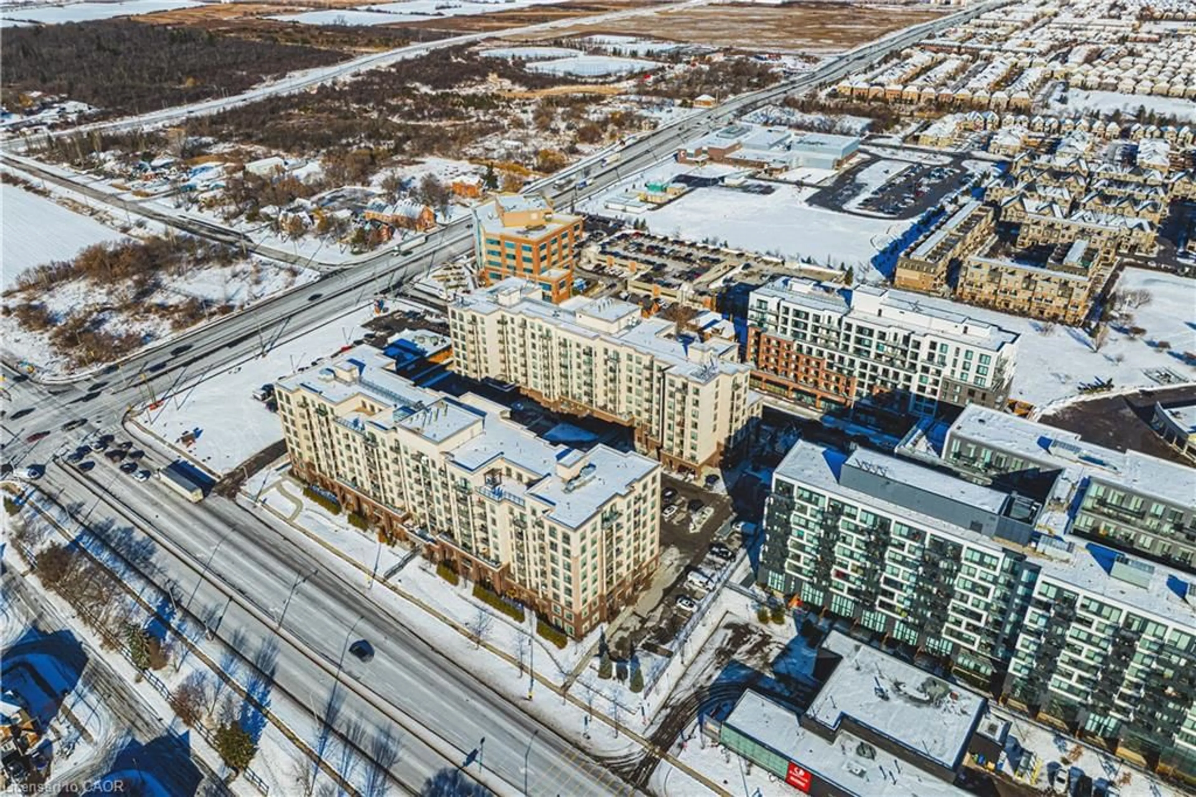 A pic from outside/outdoor area/front of a property/back of a property/a pic from drone, city buildings view from balcony for 2486 Old Bronte Rd #706, Oakville Ontario L6M 0Y4