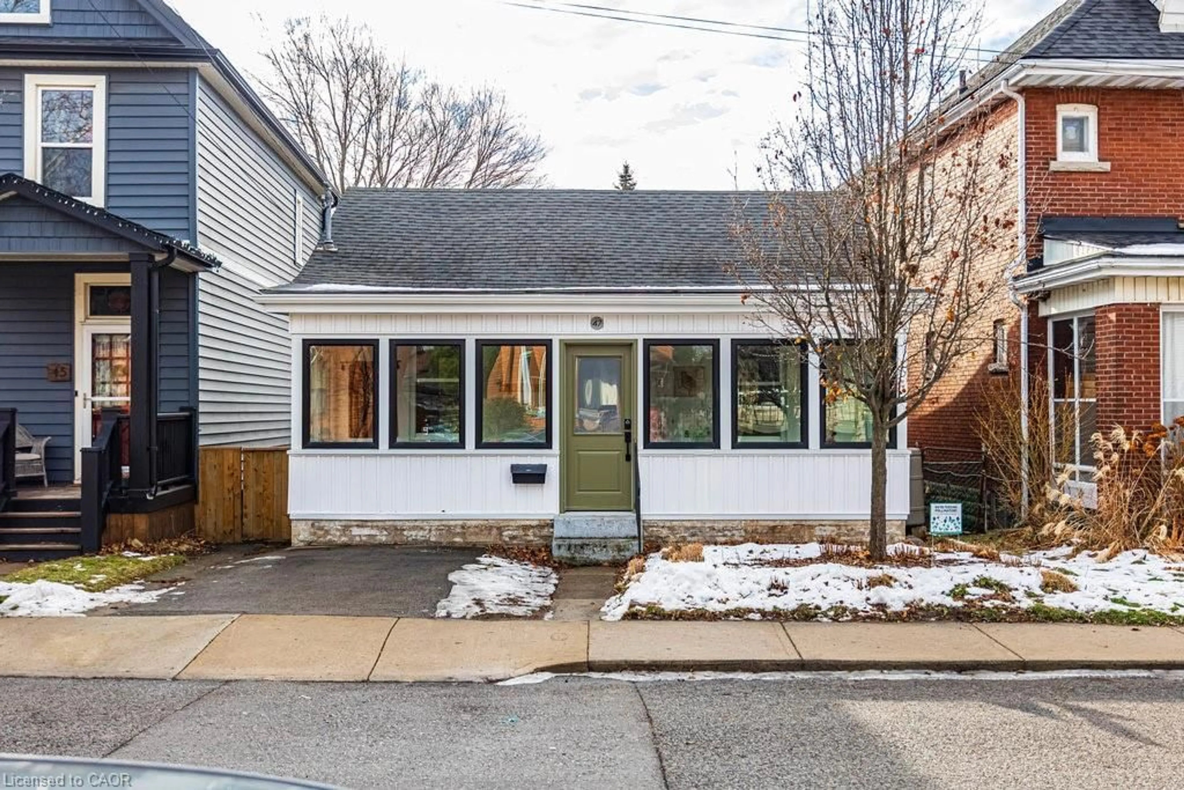 Unknown for 47 Tom St, Hamilton Ontario L8R 1X2