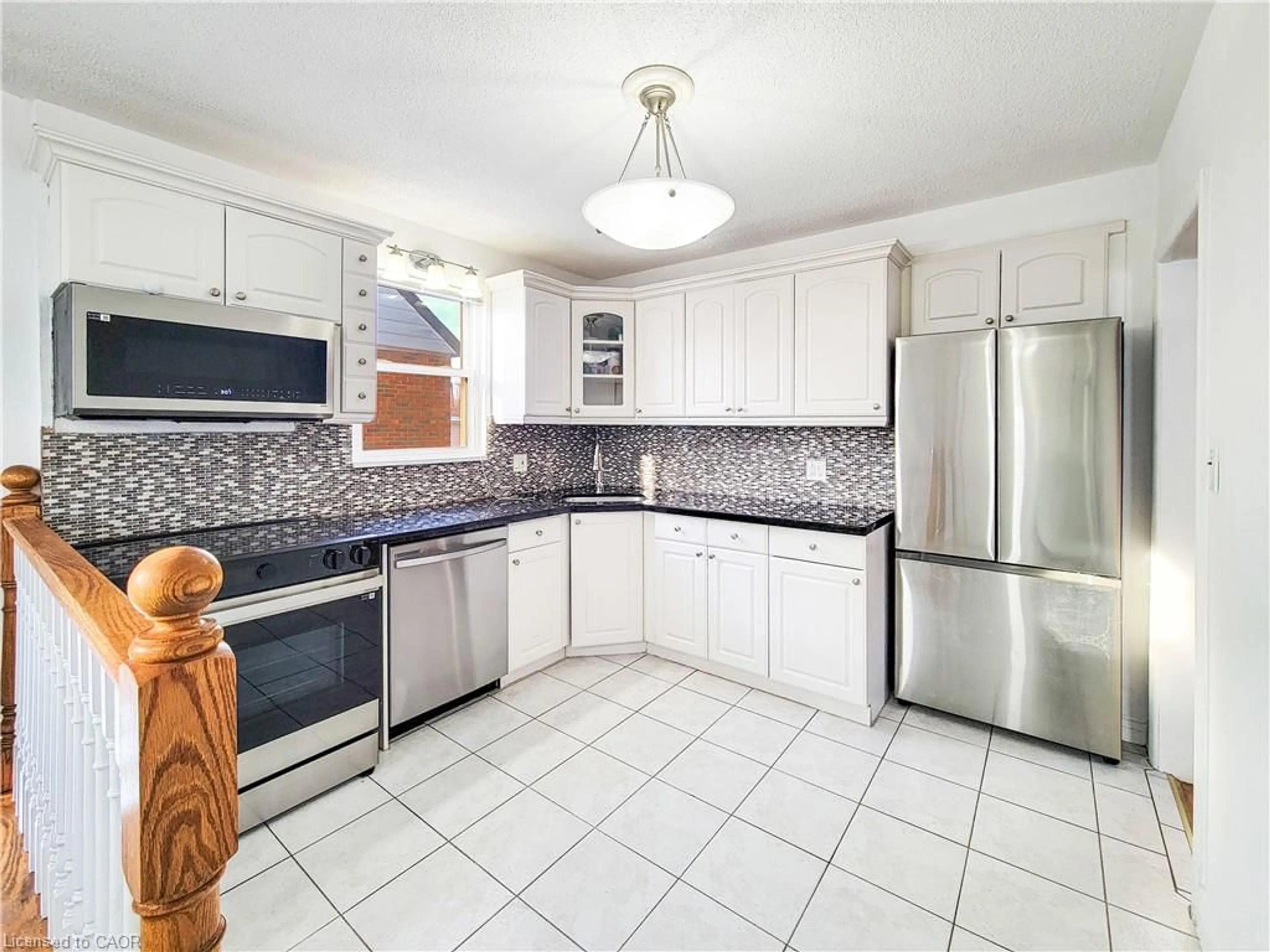 Standard kitchen, ceramic/tile floor for 773 Queensdale Ave, Hamilton Ontario L8V 1M7