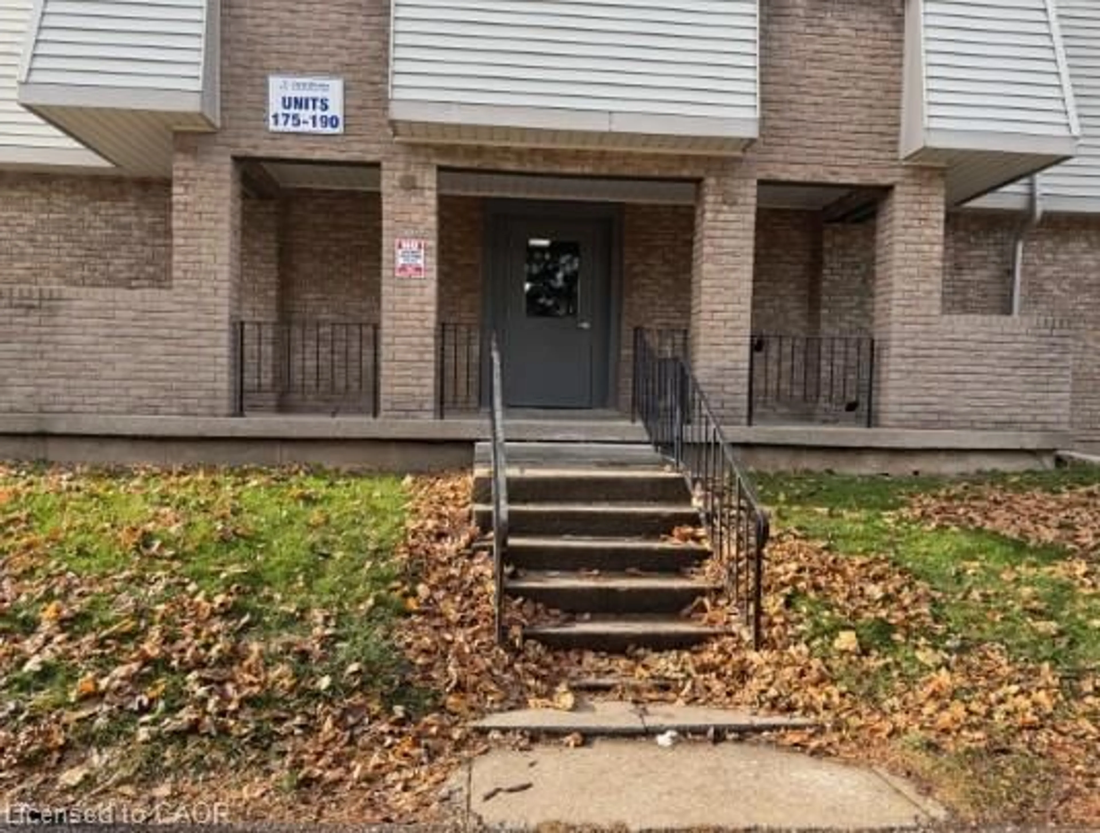 Unknown for 17 Old Pine Trail #182, St. Catharines Ontario L2M 6P9