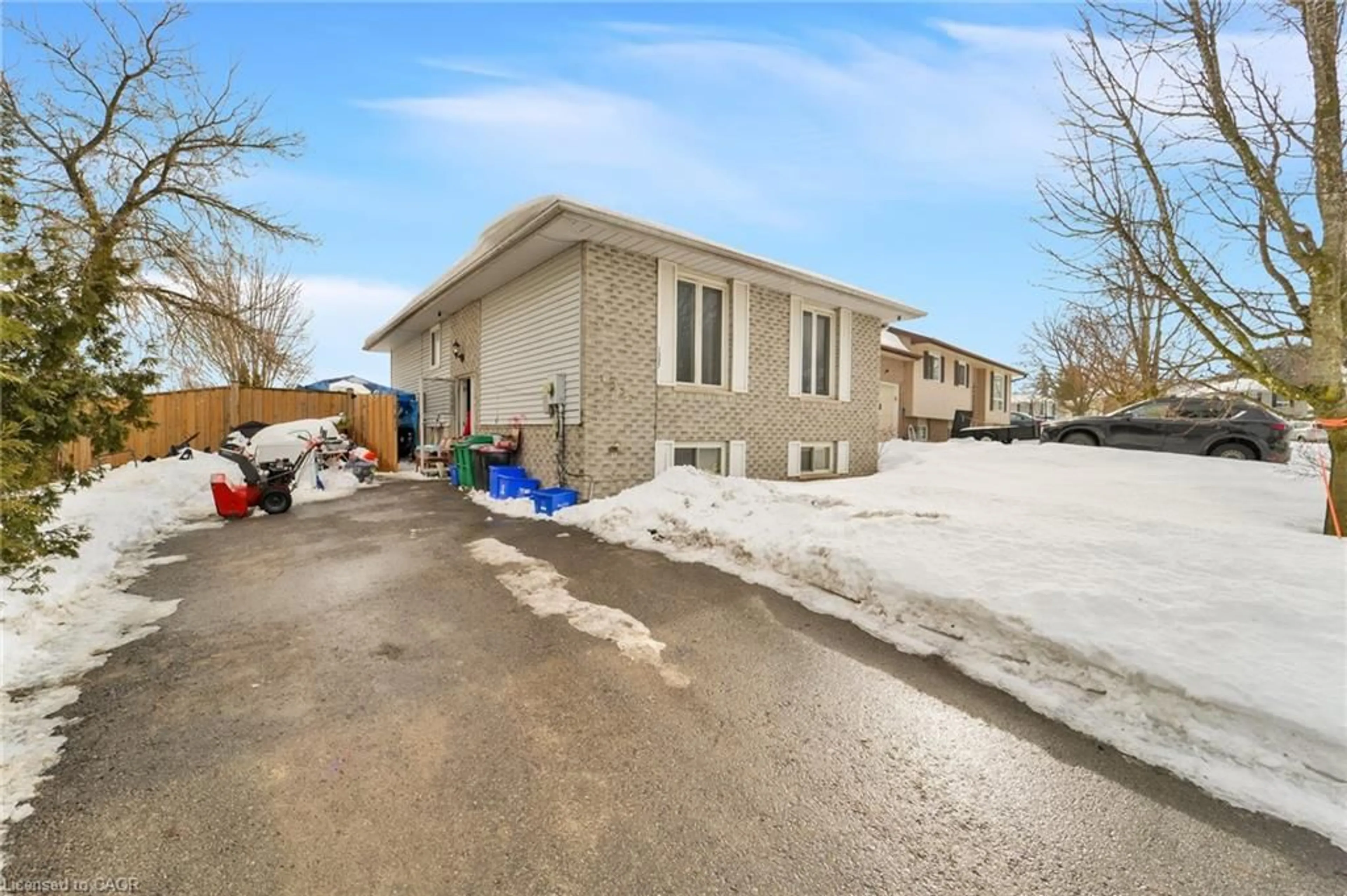 Unknown for 1337 Tudor Cres, Peterborough Ontario K0L 1X1