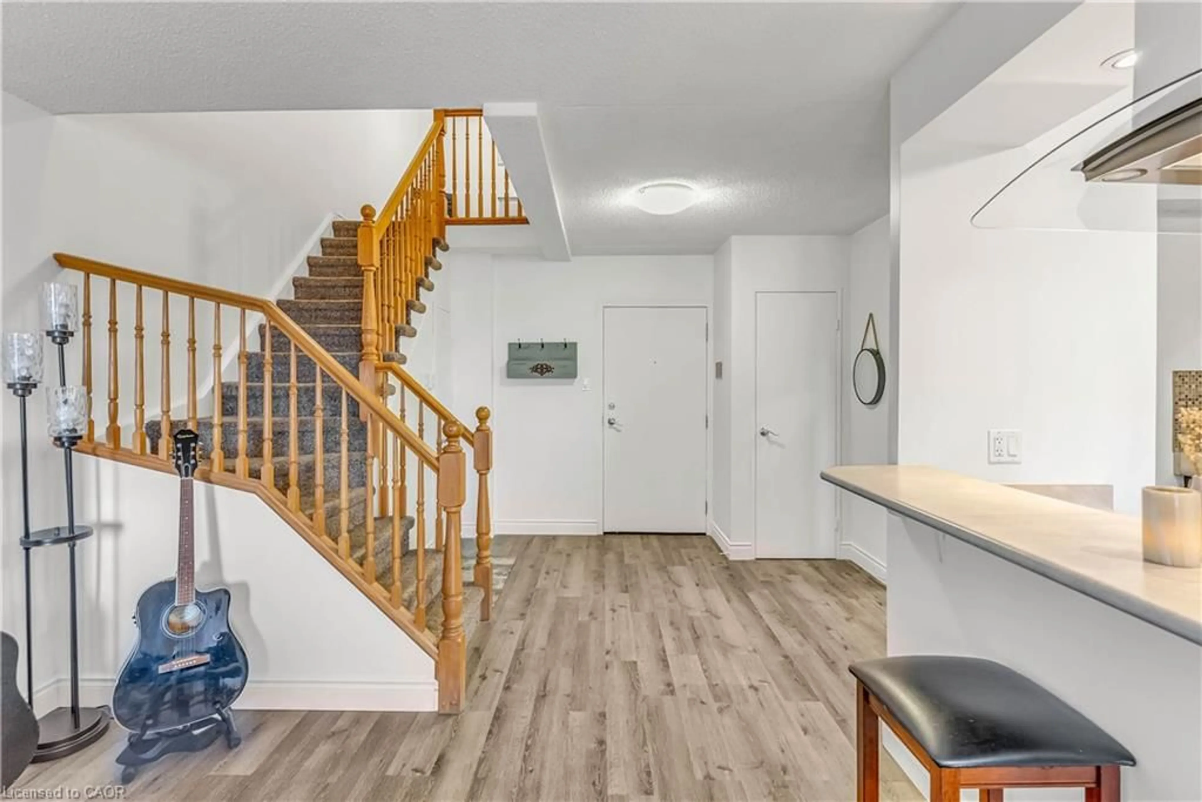 Indoor entryway for 42 Tannery St #226, Cambridge Ontario N3C 2B9