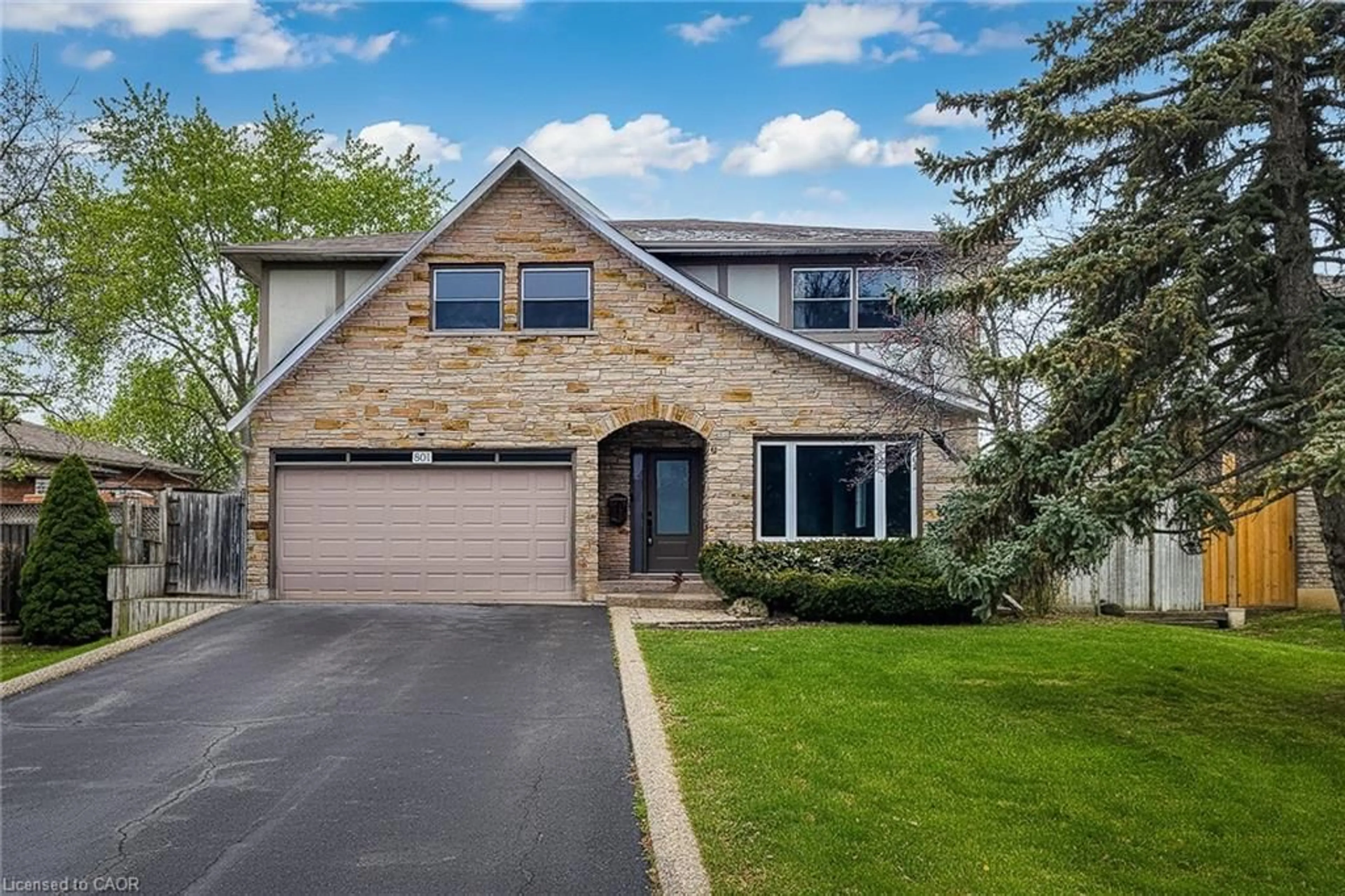 Home with brick exterior material, street for 801 Syer Dr, Milton Ontario L9T 4C6