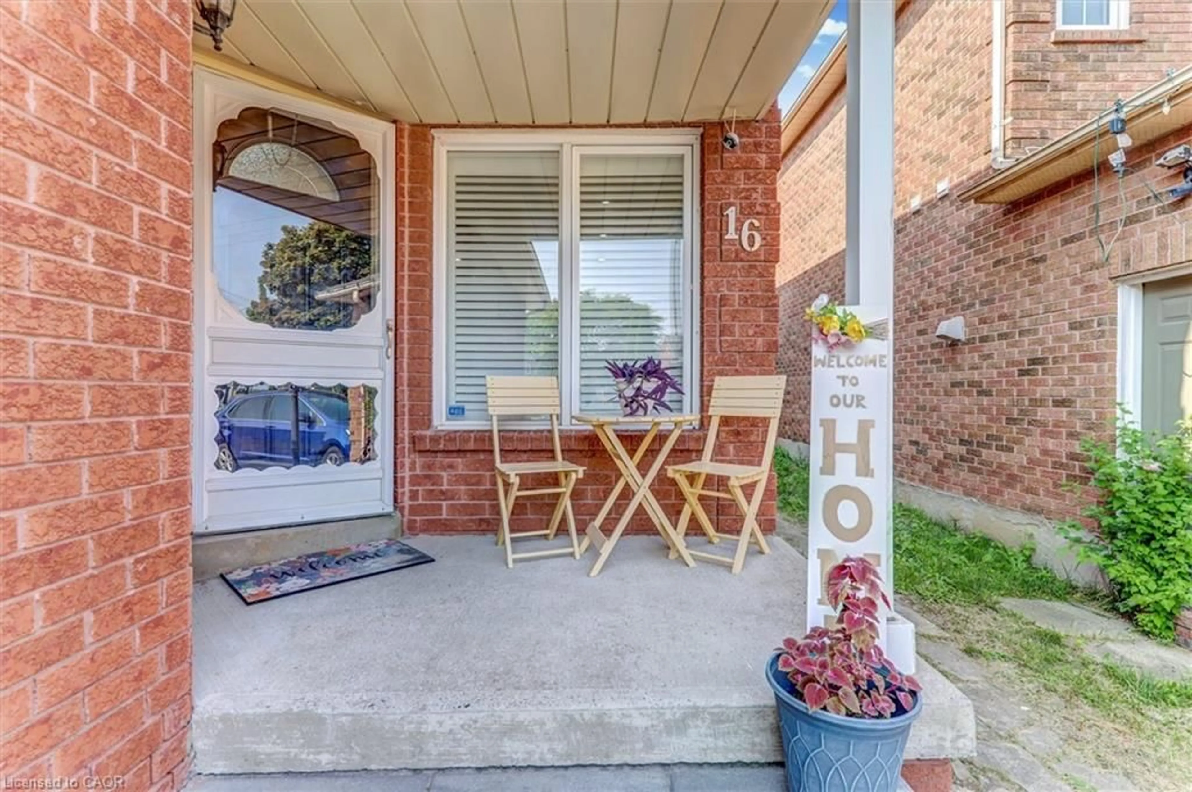 Unknown for 16 Candler Crt, Clarington Ontario L1C 4S9