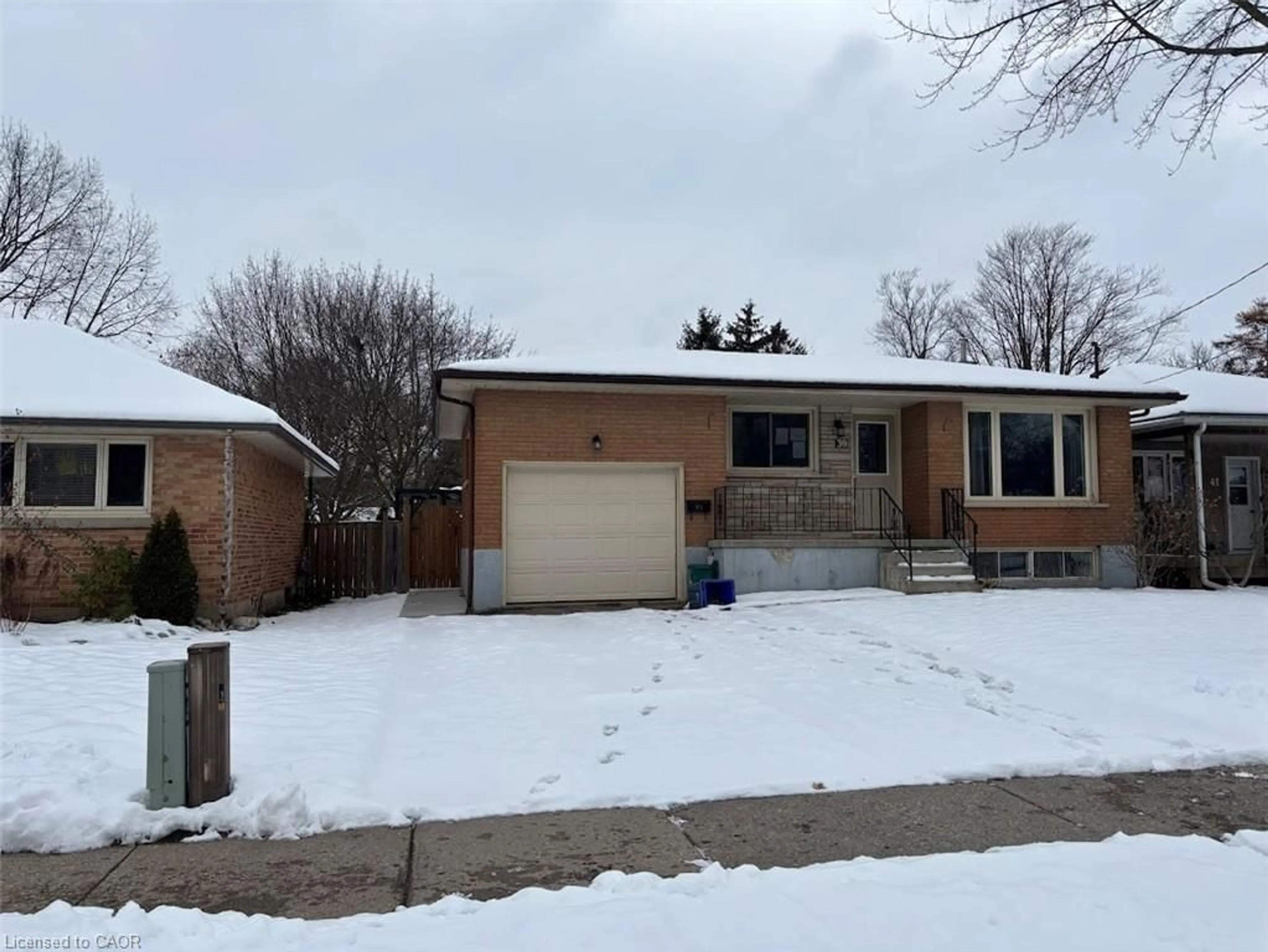 Unknown for 39 Evelyn St, Brantford Ontario N3R 3G8