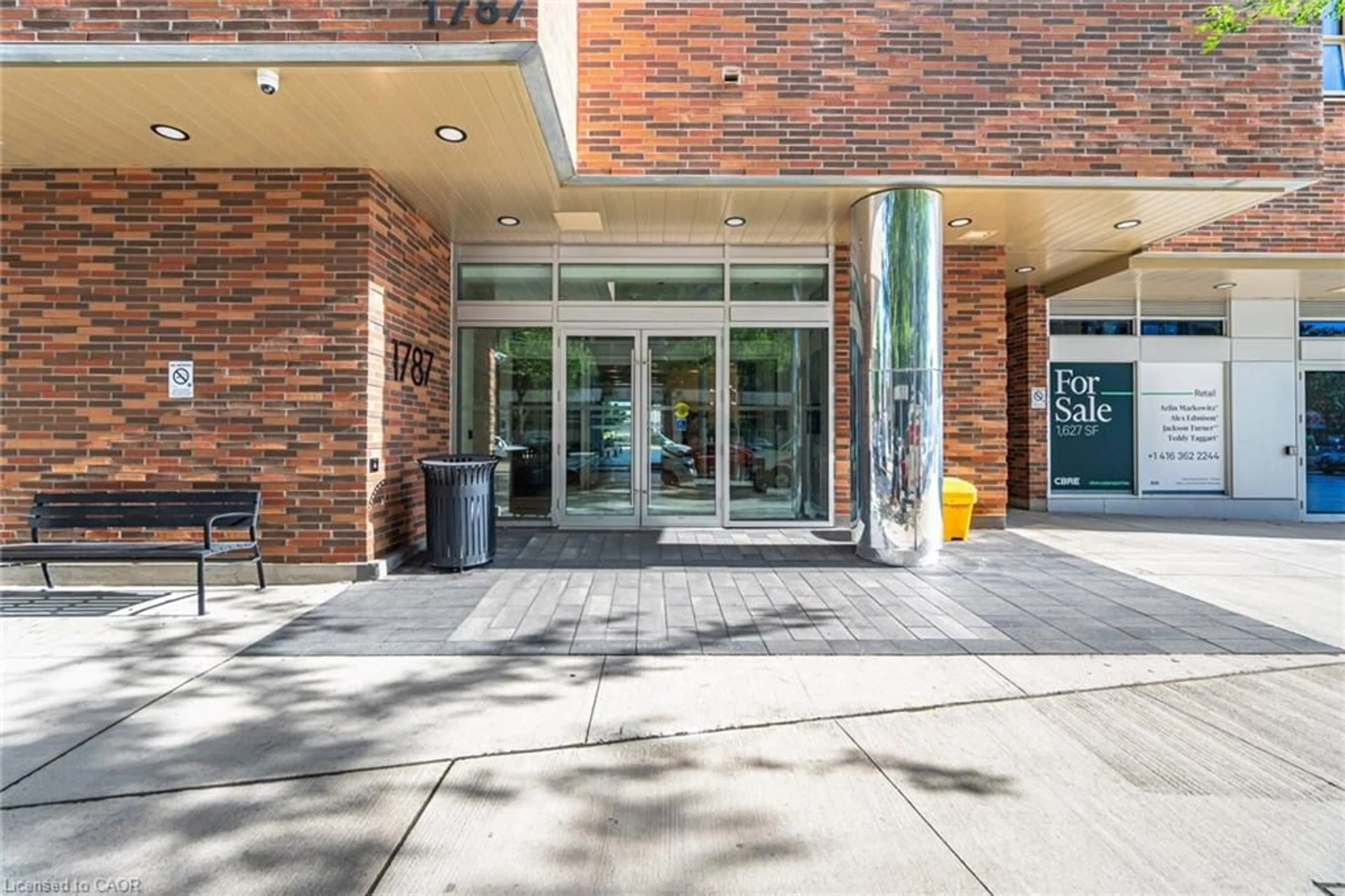 Indoor foyer for 1787 St Clair Ave #208, Toronto Ontario M6N 0B7