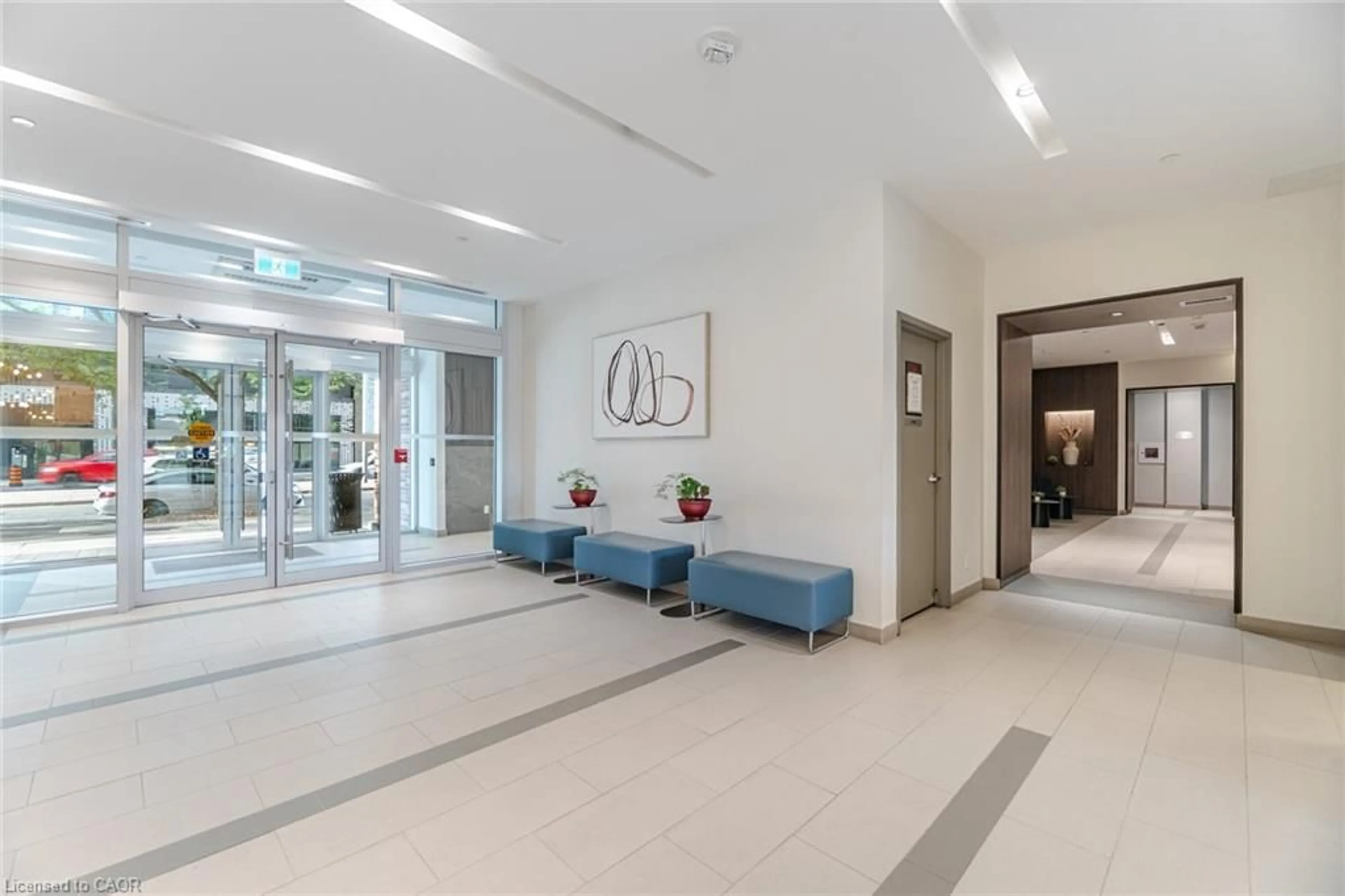 Indoor foyer for 1787 St Clair Ave #208, Toronto Ontario M6N 0B7