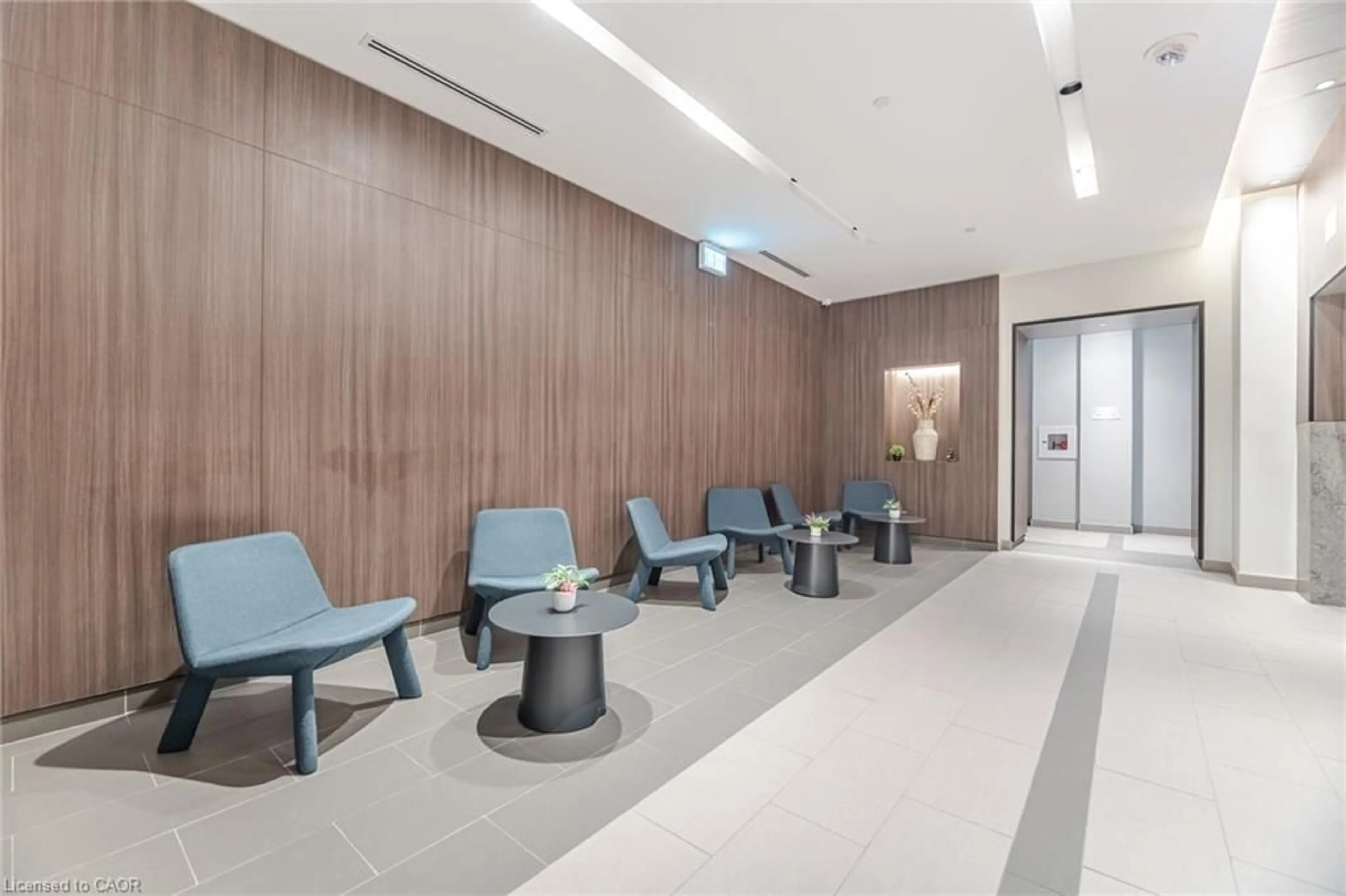 Unknown for 1787 St Clair Ave #208, Toronto Ontario M6N 0B7