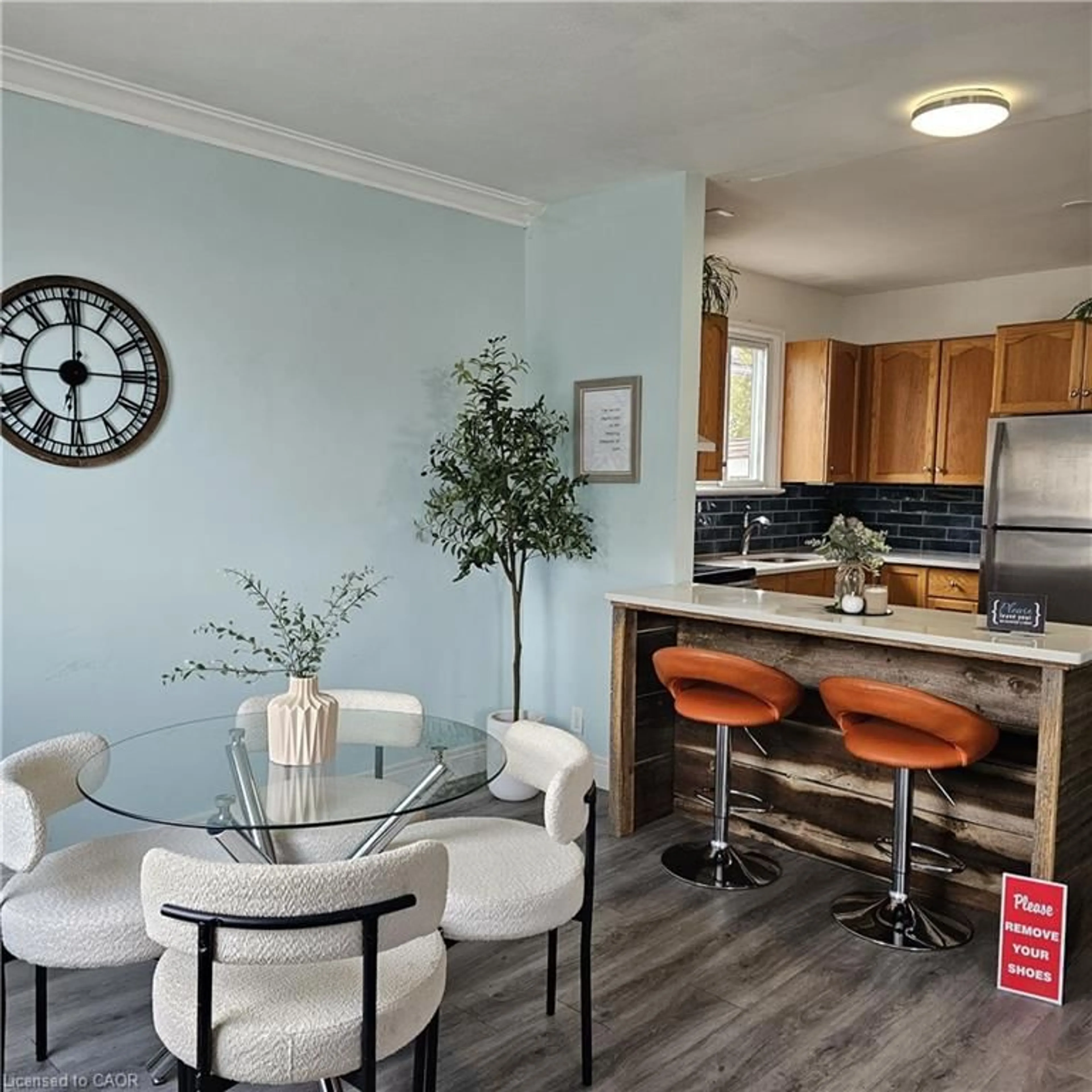 Open concept kitchen, unknown for 25 Augusta Ave, St. Catharines Ontario L2M 5R3