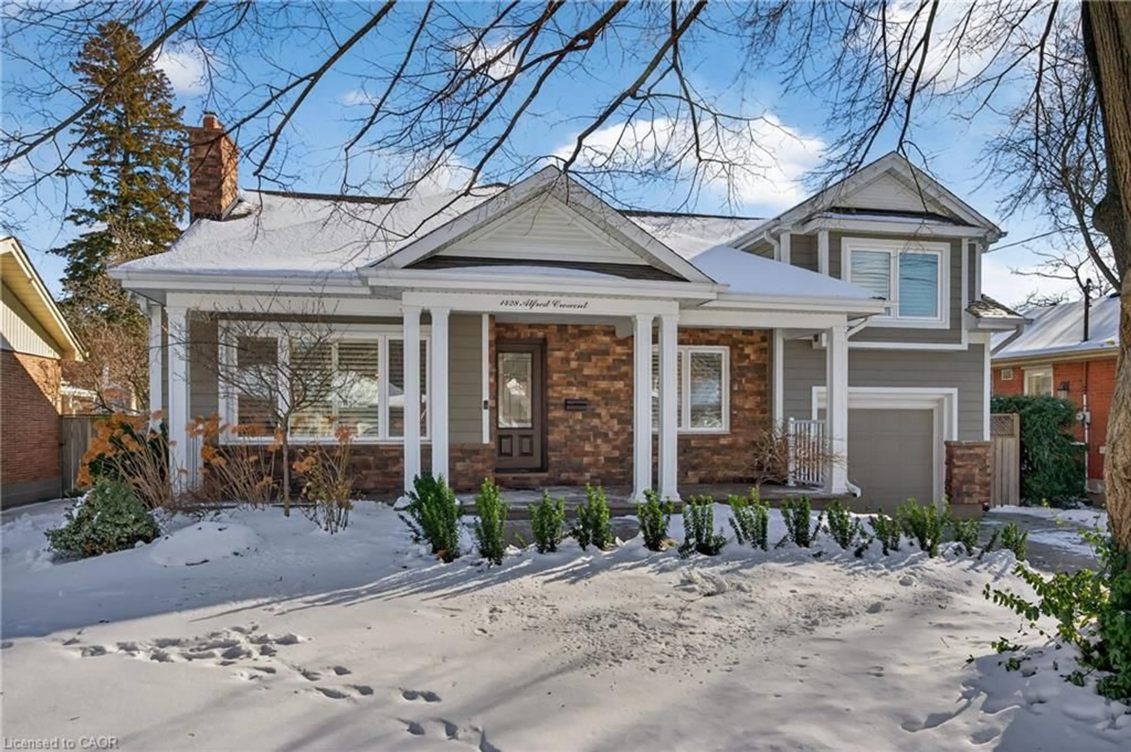 Home with brick exterior material, street for 1428 Alfred Cres, Burlington Ontario L7S 1K7