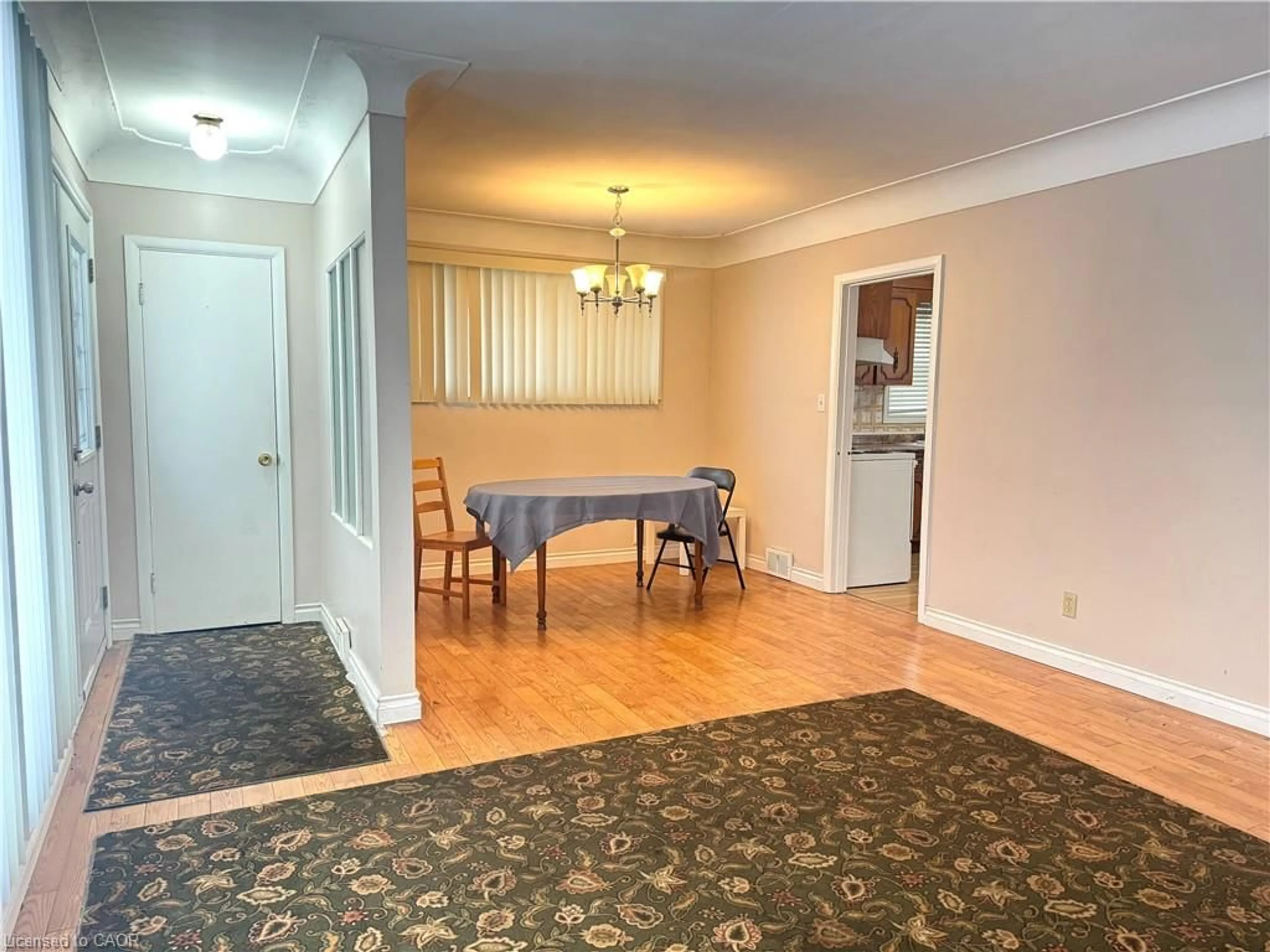 Dining room, unknown for 349 Whitney Ave, Hamilton Ontario L8S 2H1