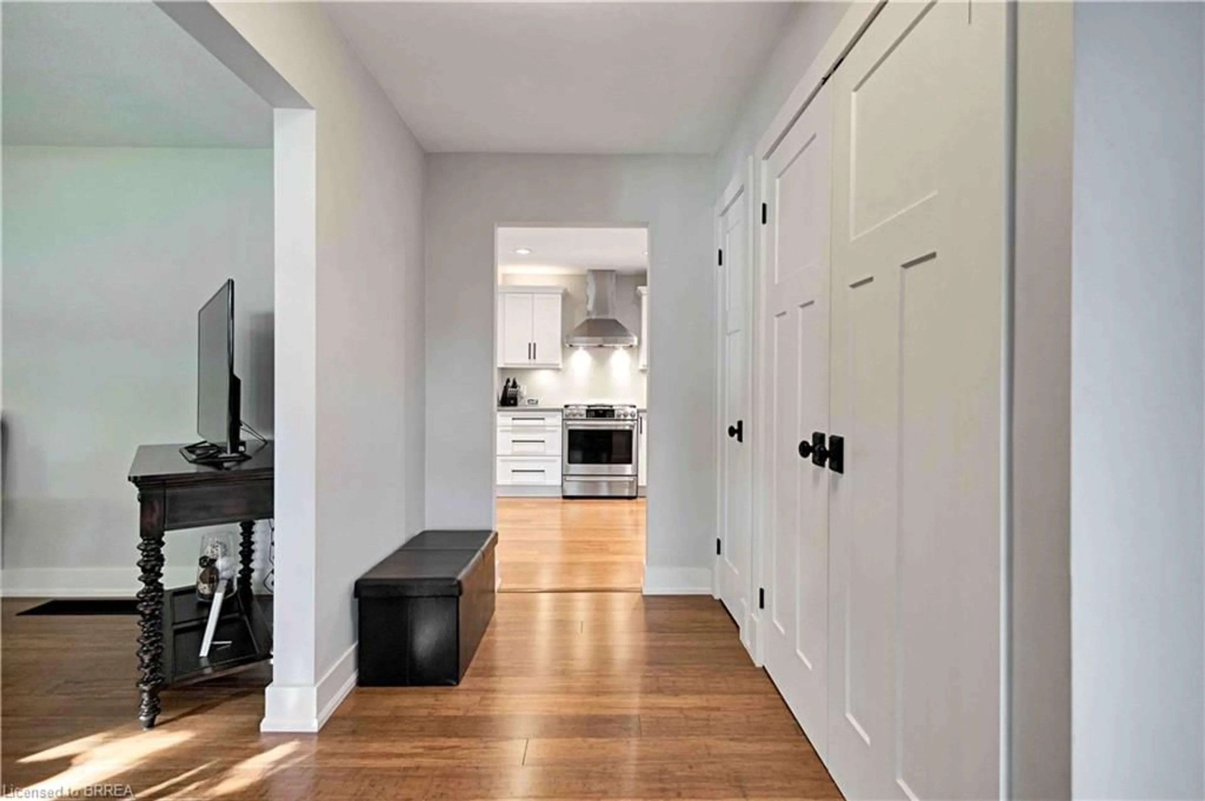 Indoor entryway for 17 Penny Lane, Brantford Ontario N3R 5Y5