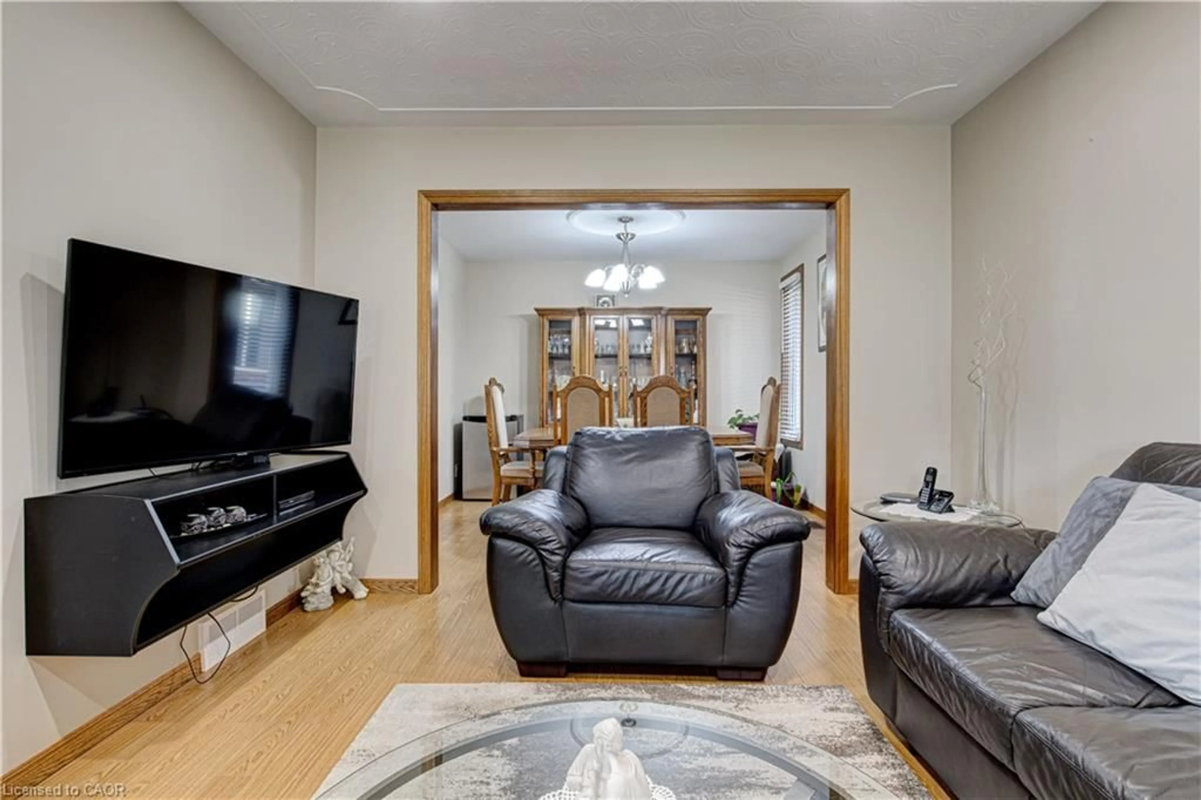 Living room with furniture, unknown for 67 Durham St, Kitchener Ontario N2P 1G5