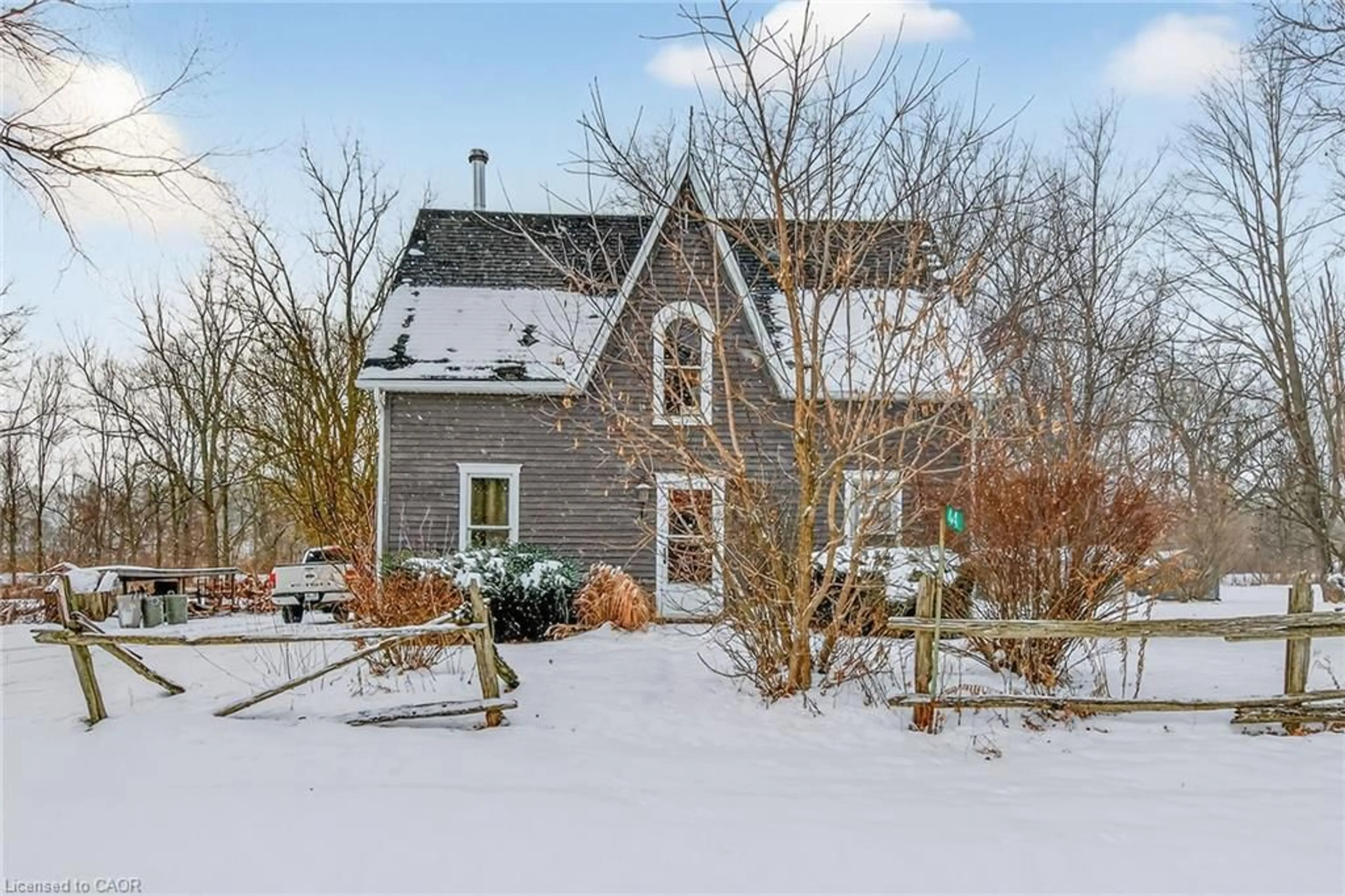 Unknown for 44 Sims Lock Rd, Caledonia Ontario N3W 1V8