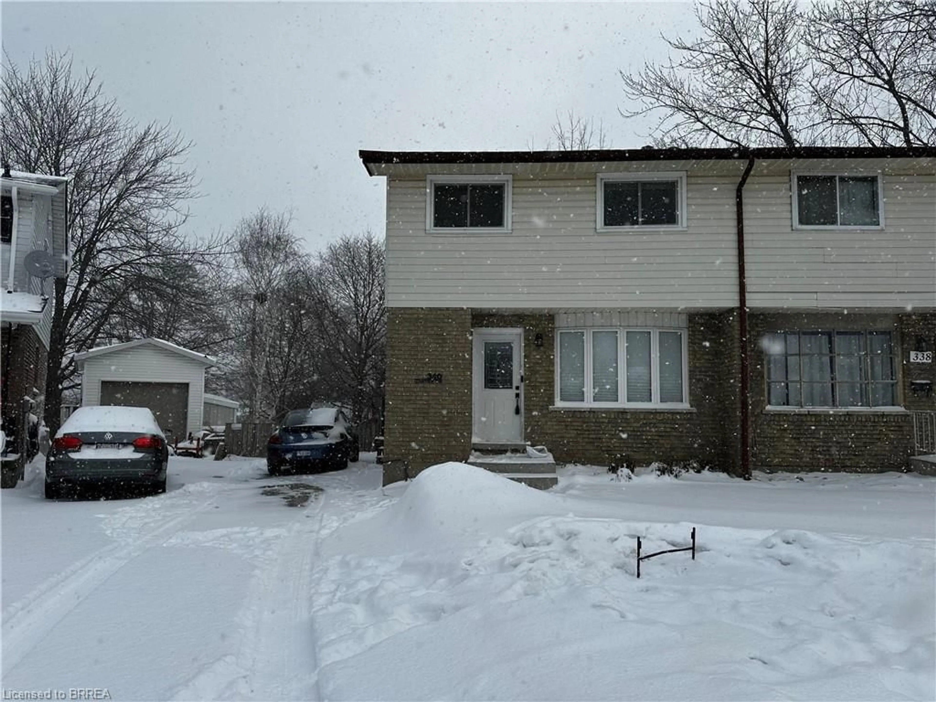 A pic from outside/outdoor area/front of a property/back of a property/a pic from drone, street for 340 Cartier Dr, Woodstock Ontario N4S 7V1