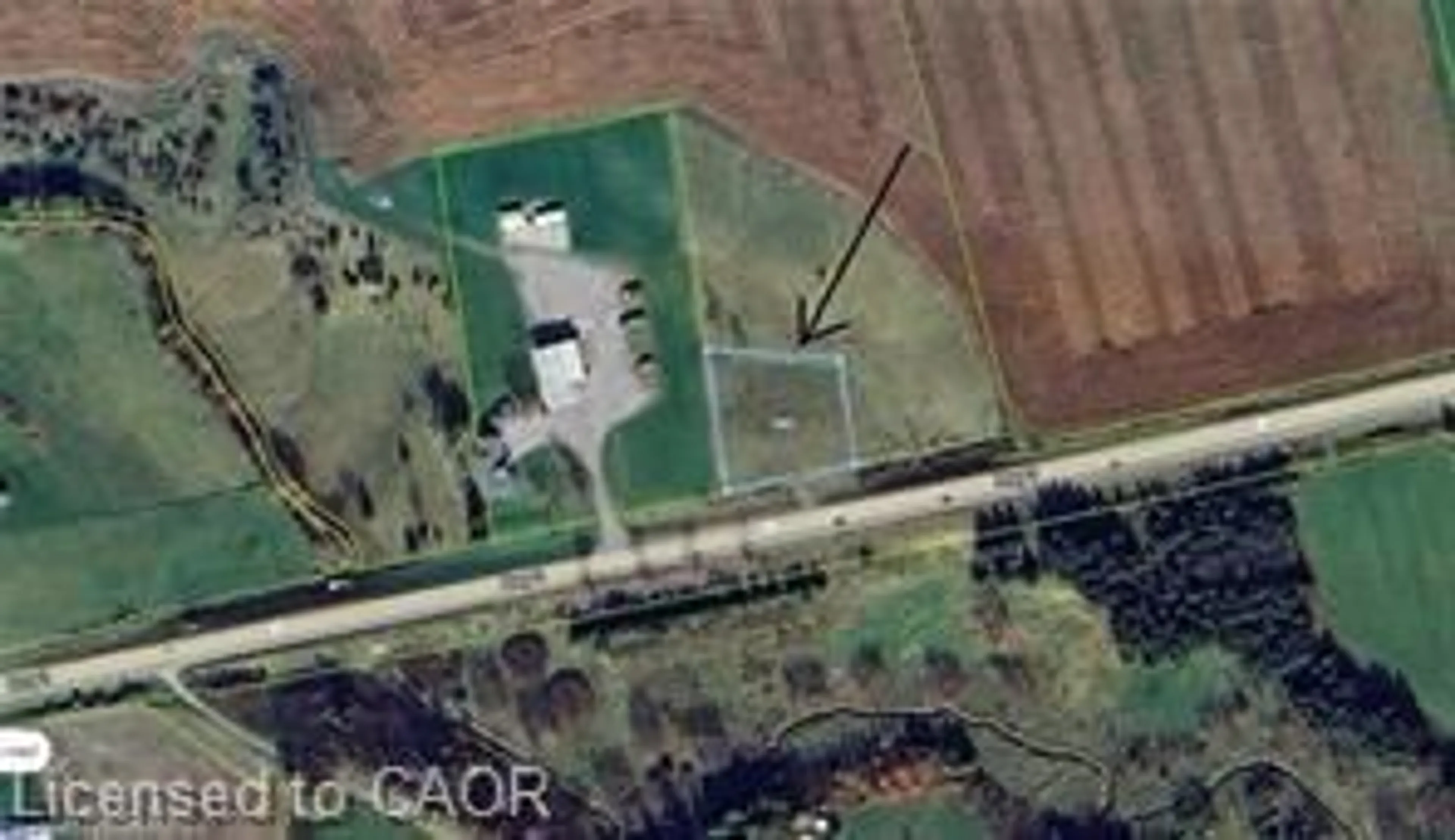 A pic from outside/outdoor area/front of a property/back of a property/a pic from drone, unknown for 4923 Highway 3, Simcoe Ontario N3Y 4K4