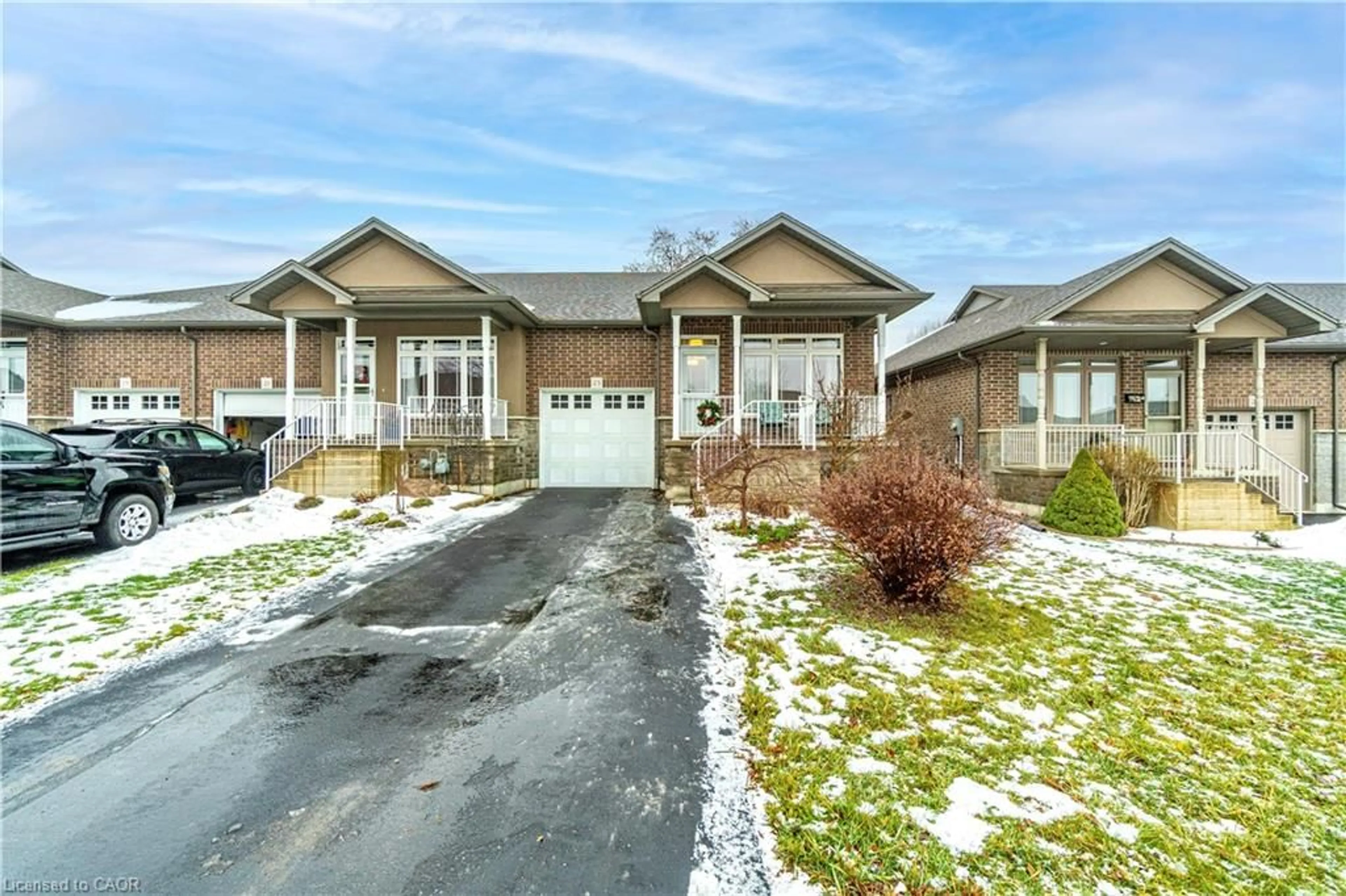 Home with brick exterior material, street for 23 Macneil Crt, Hagersville Ontario N0A 1H0